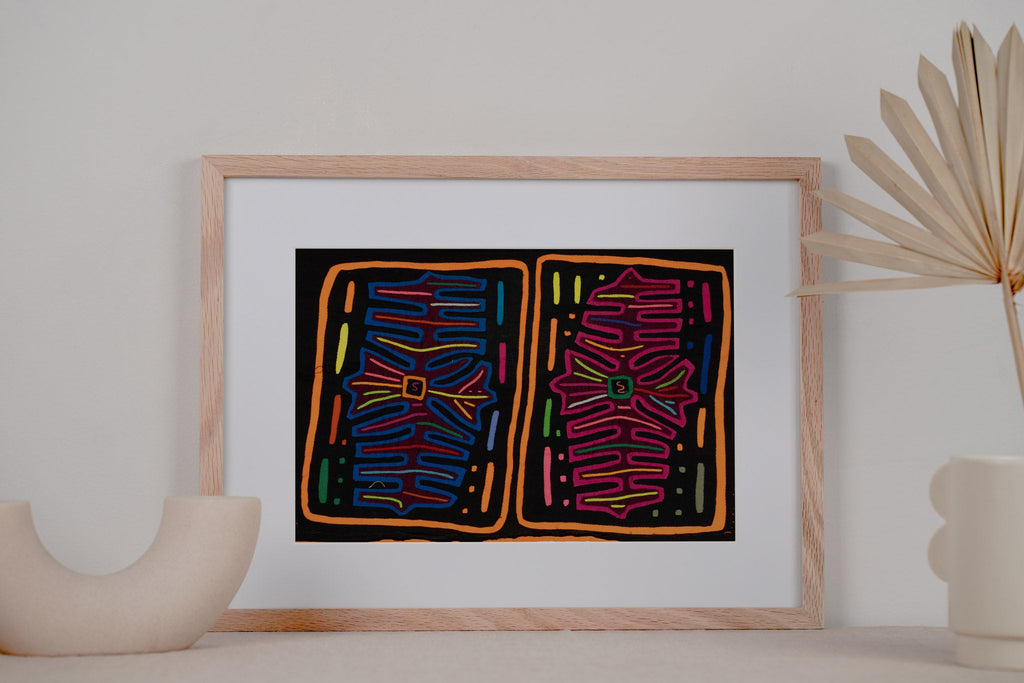 Black And Orange Palm Frond Mola