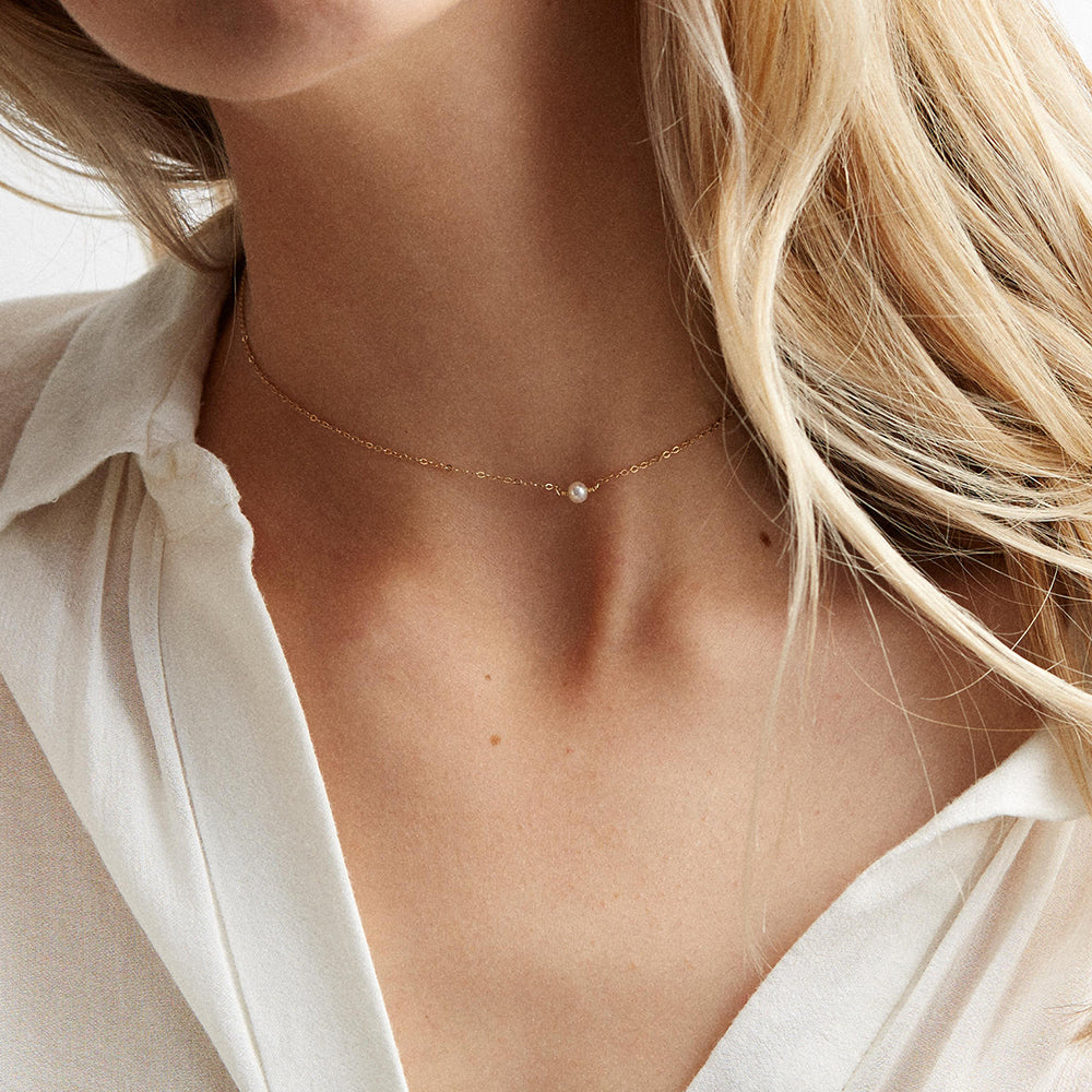 Pearl Pendant Choker Necklace