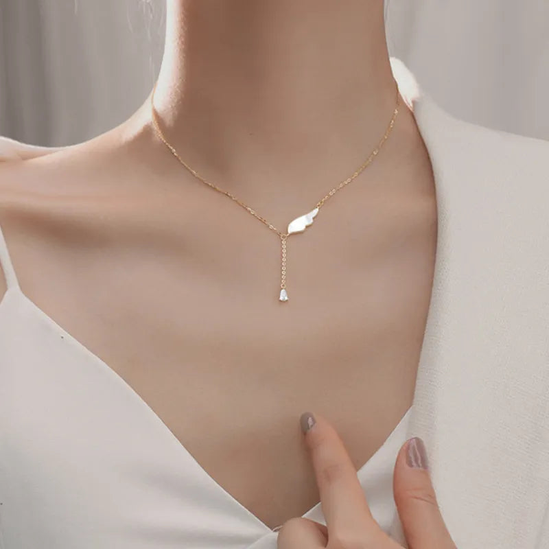 Zuri - Wing Shell Tear Drop Pendant Necklace