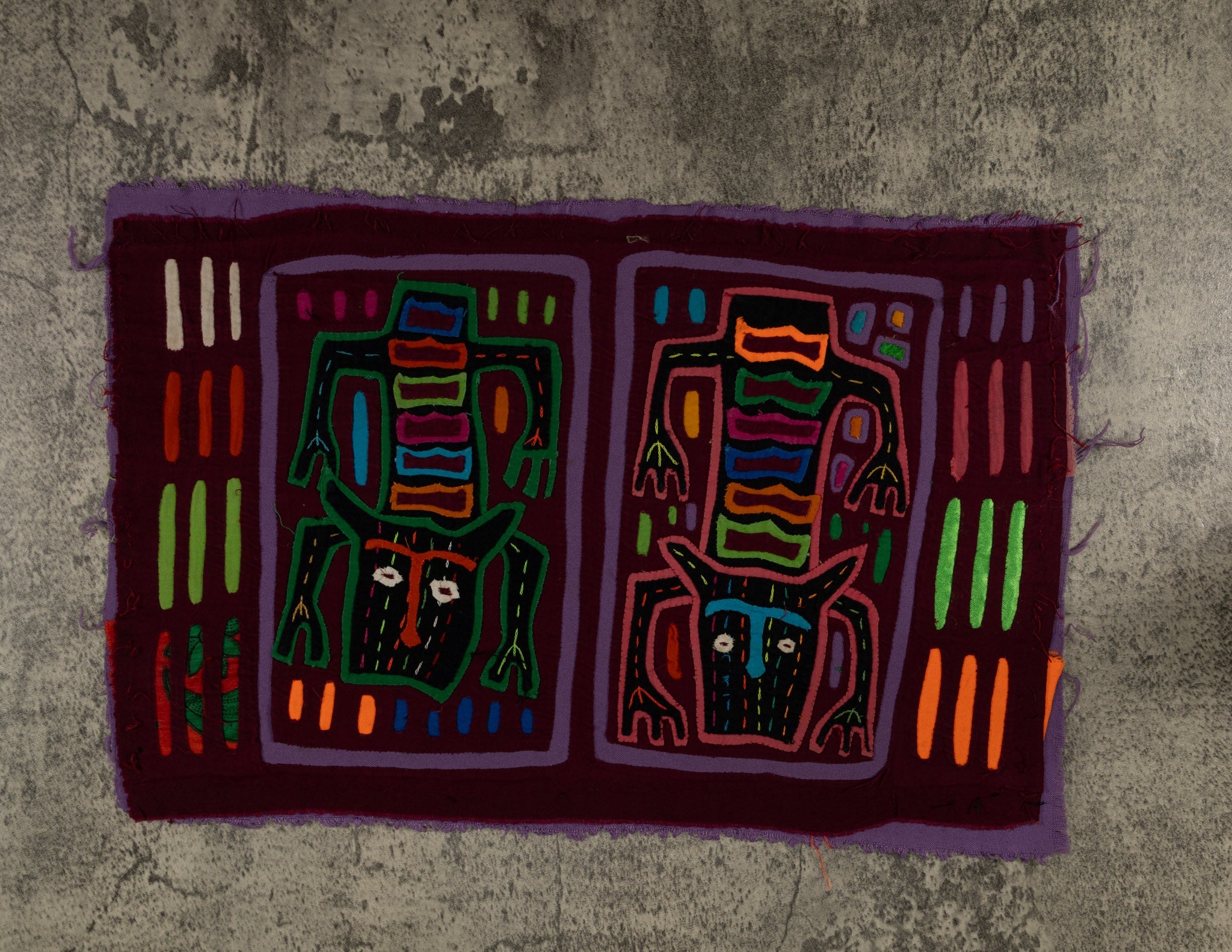 Classic Maroon And Purple Kitty Cat Jaguar Mola
