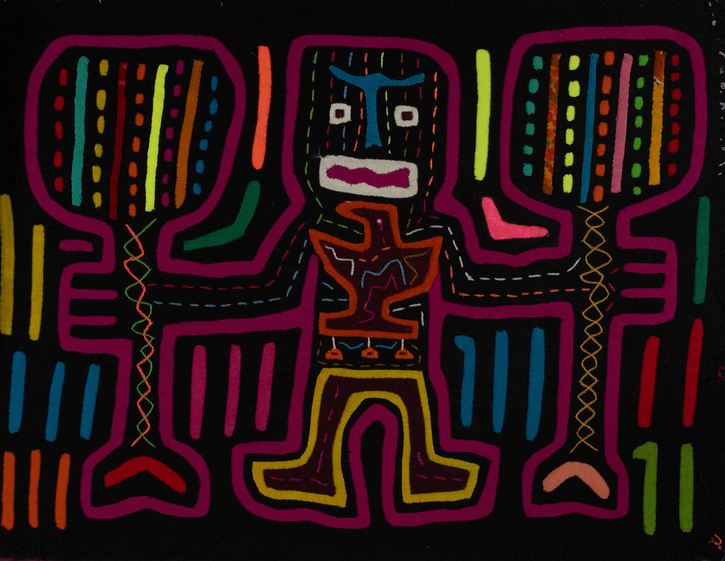 Classic Black And Purple Cayuco Paddle Man Mola