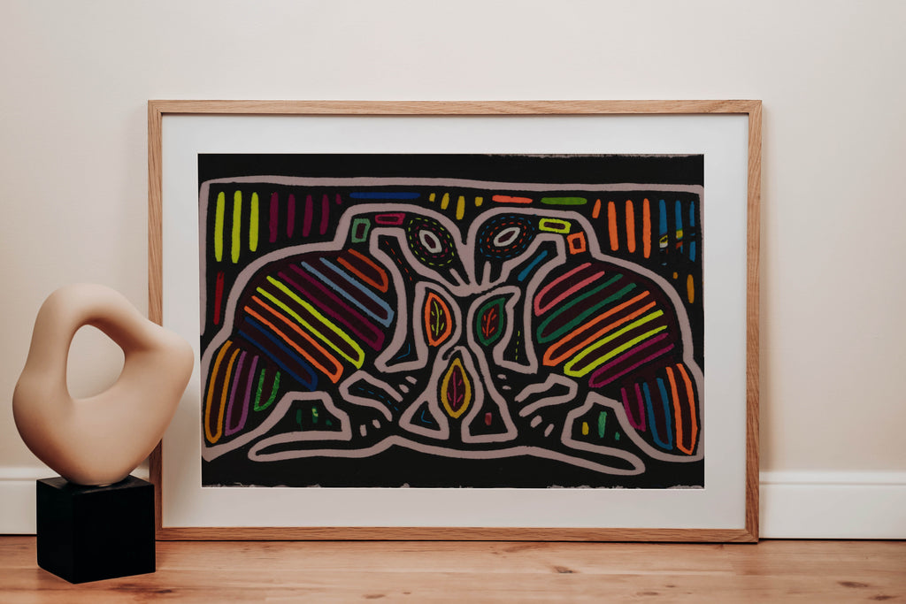 Traditional Black And White Rainbow Lovebird Mola