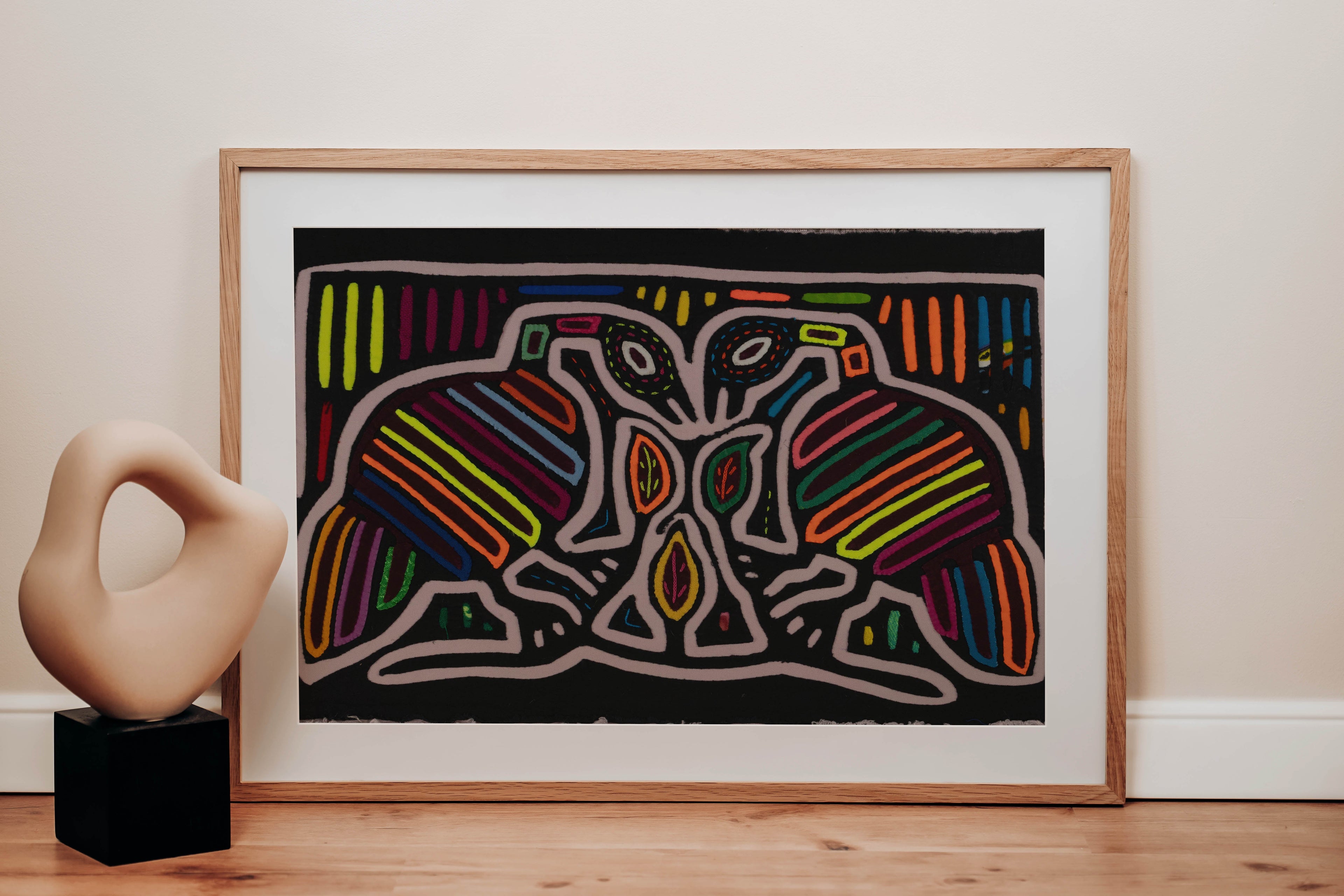 Traditional Black And White Rainbow Lovebird Mola