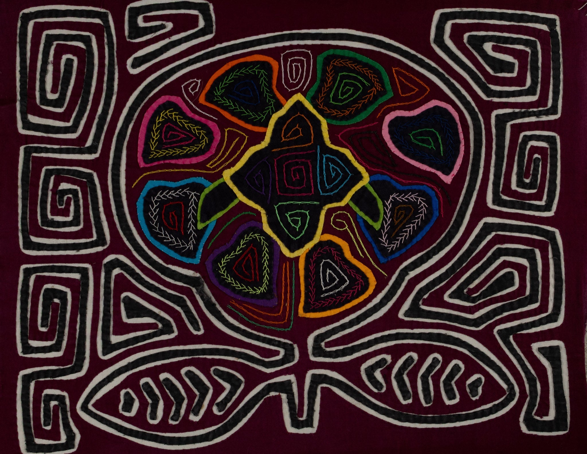 Classic Maroon Black And White Design Mola