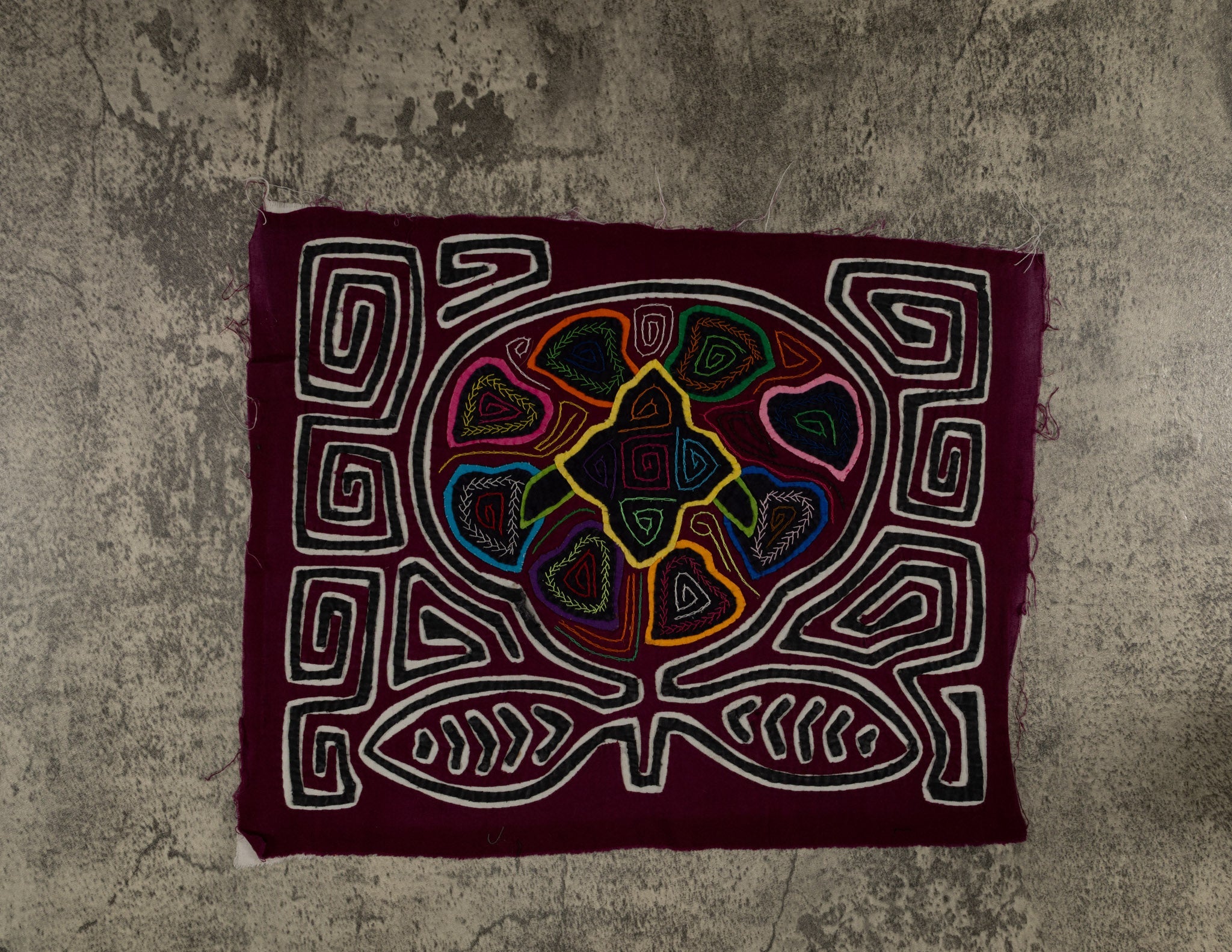 Classic Maroon Black And White Design Mola