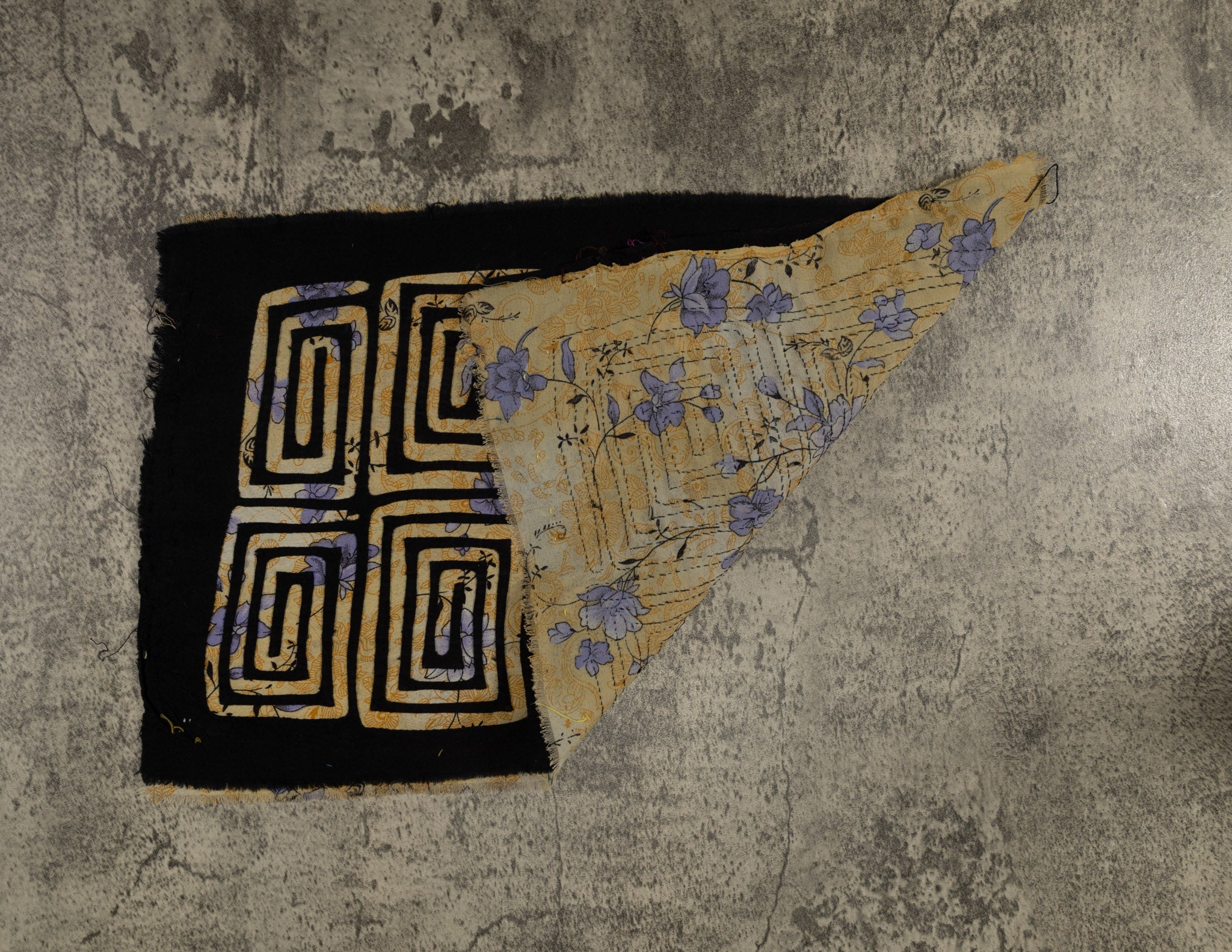 Vintage Black And Yellow Special Background Material Mola