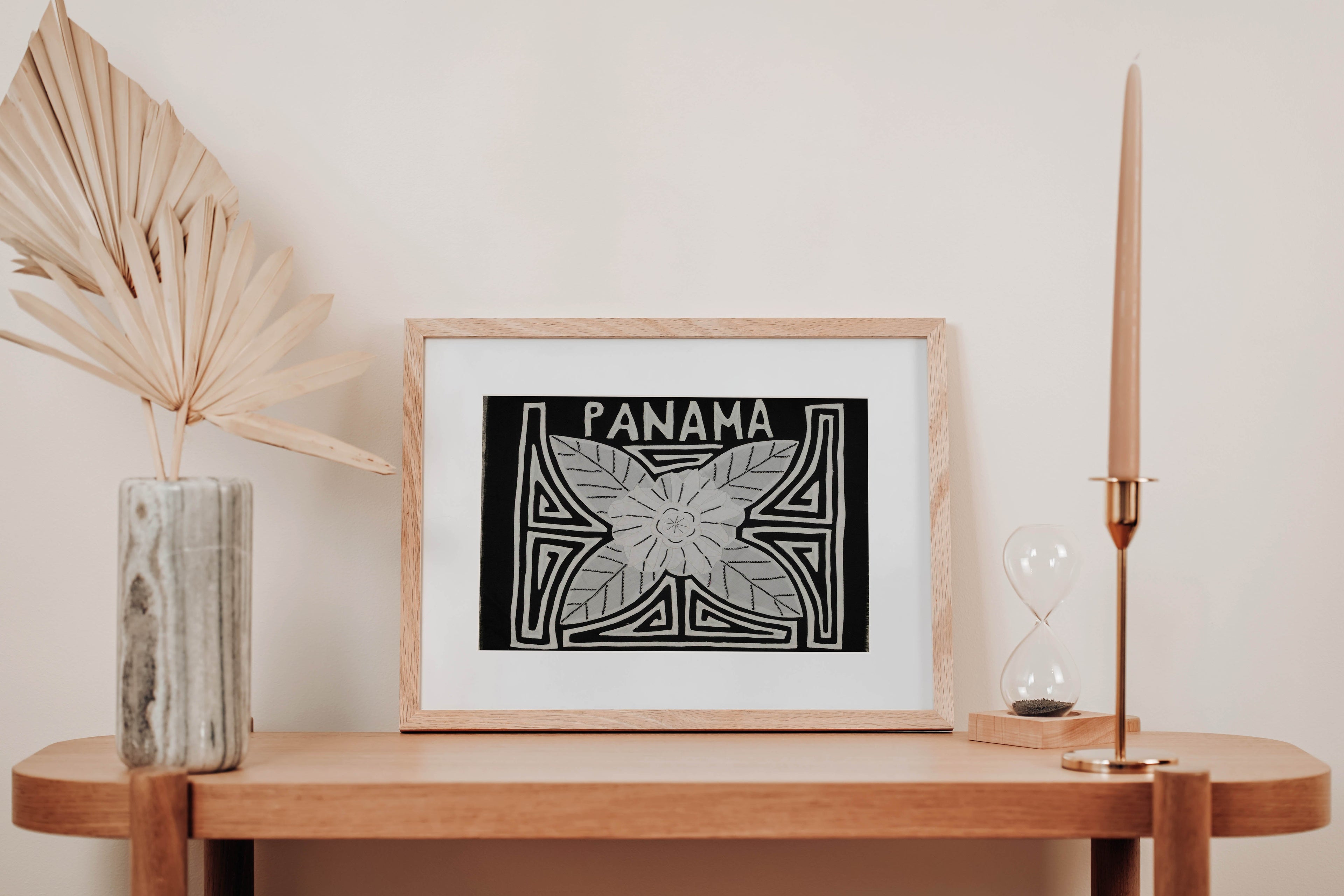 Traditional Black And White Floral flower Panama Mola