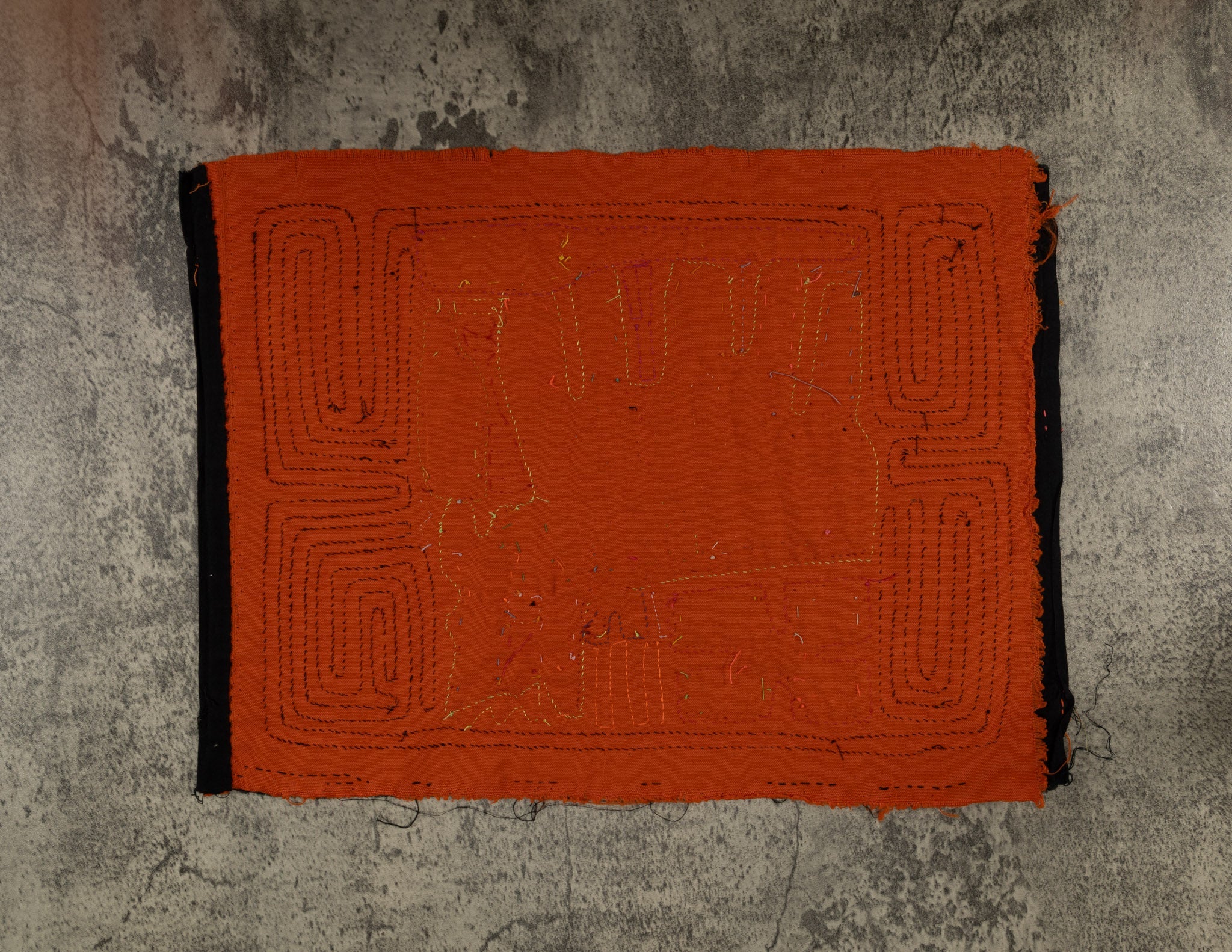 Classic Black And Orange Lonely Puppy Dog Mola