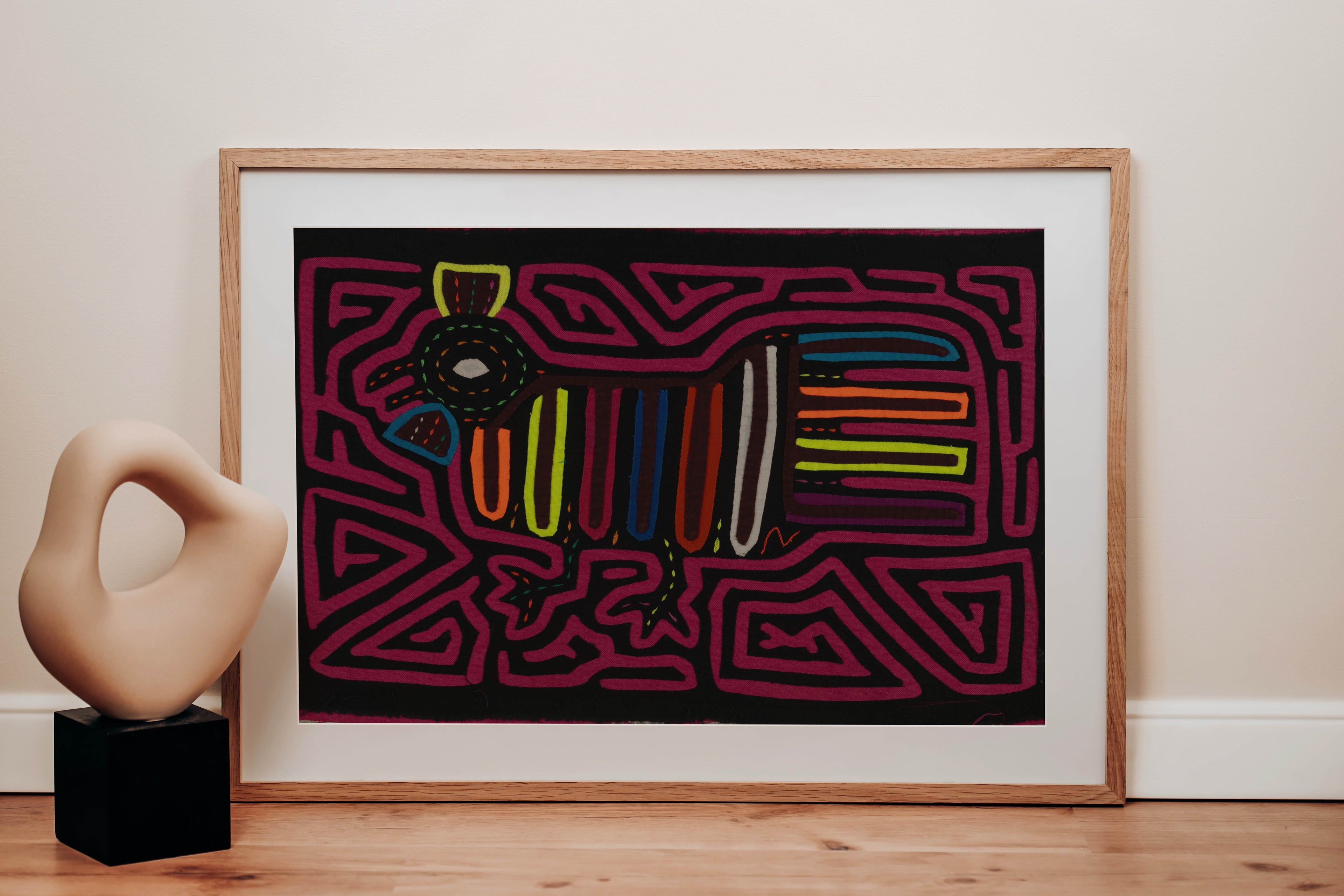 Classic Black And Pink Jungle Bird Mola