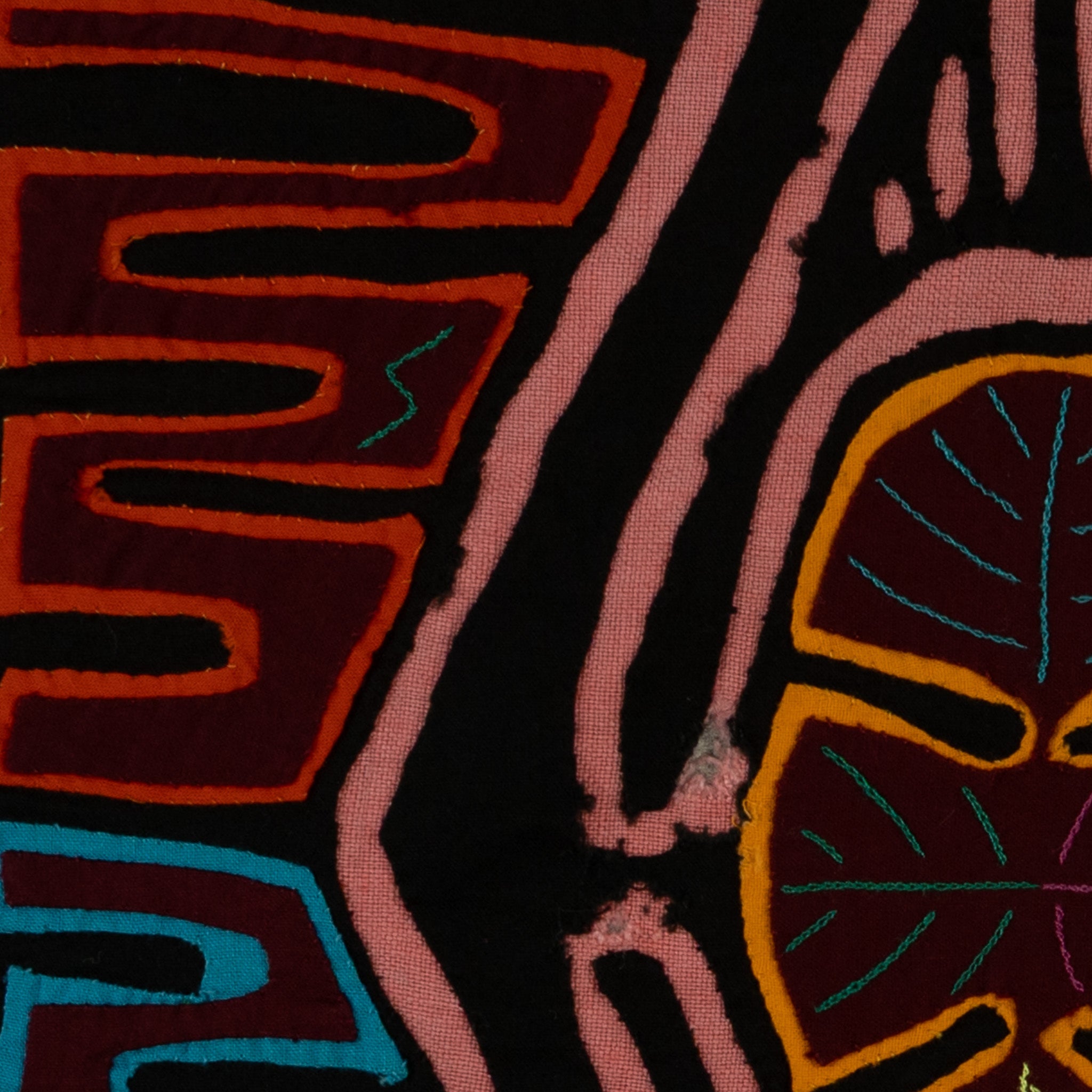 Black And Pink Damaged Classic Design Mola