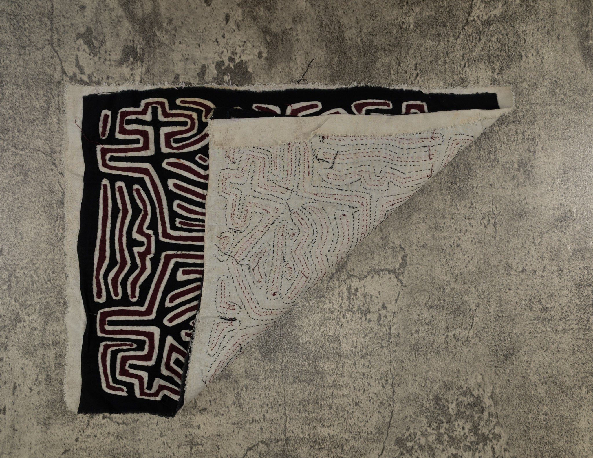 Black White And Maroon Classic Design Mola