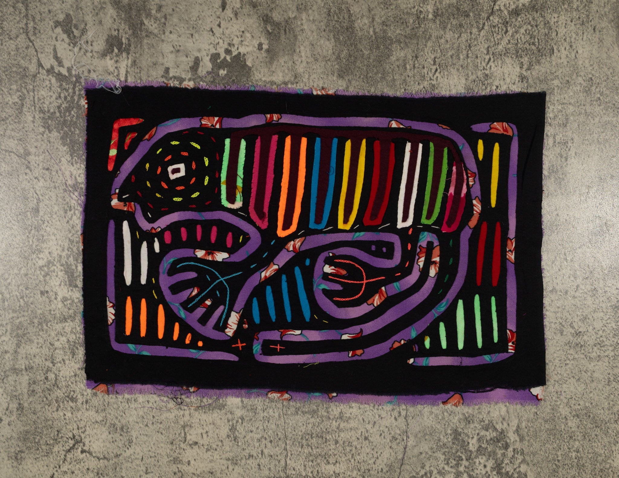 Vintage Black And Purple Gecko Mola