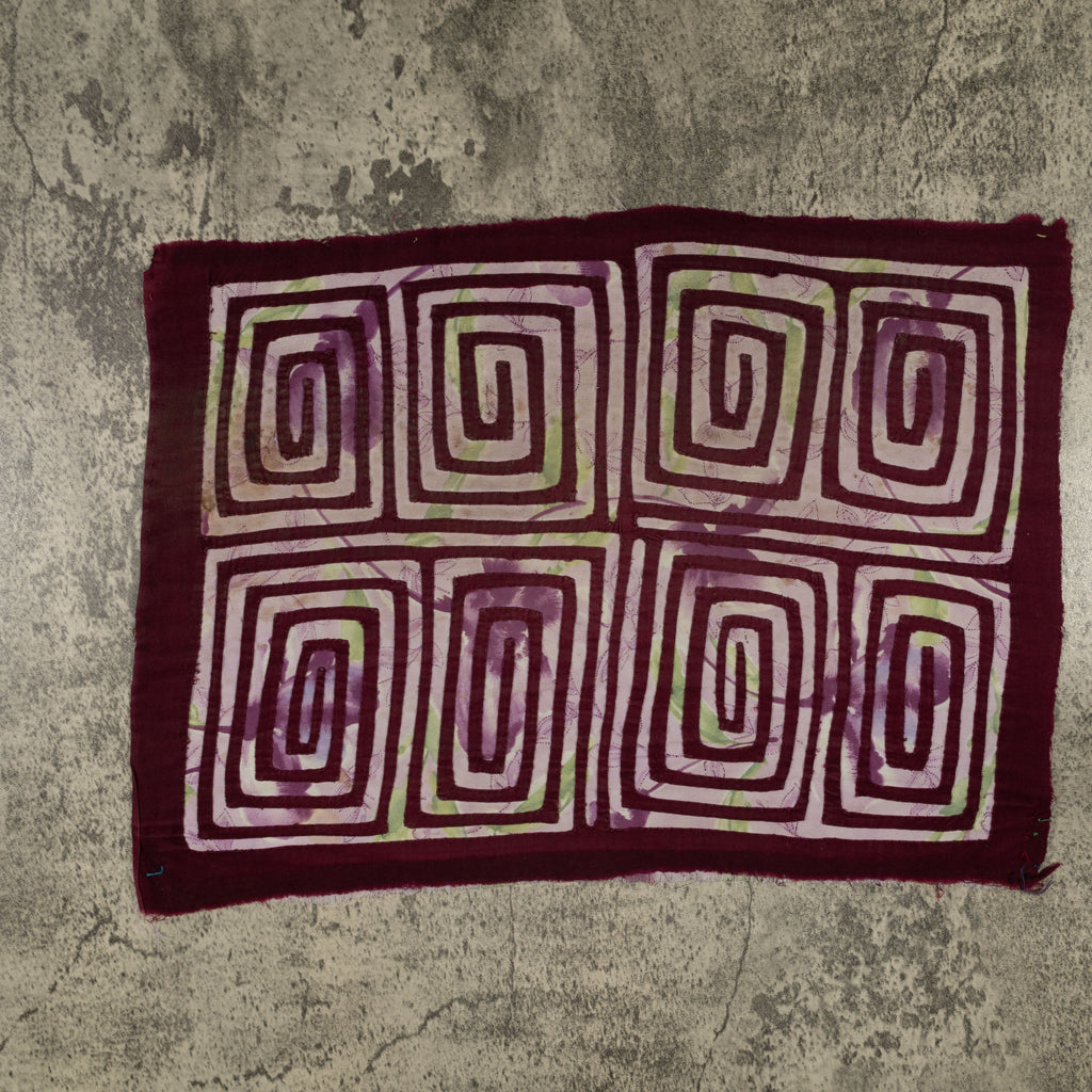 Vintage Purple And White Floral Background Mola