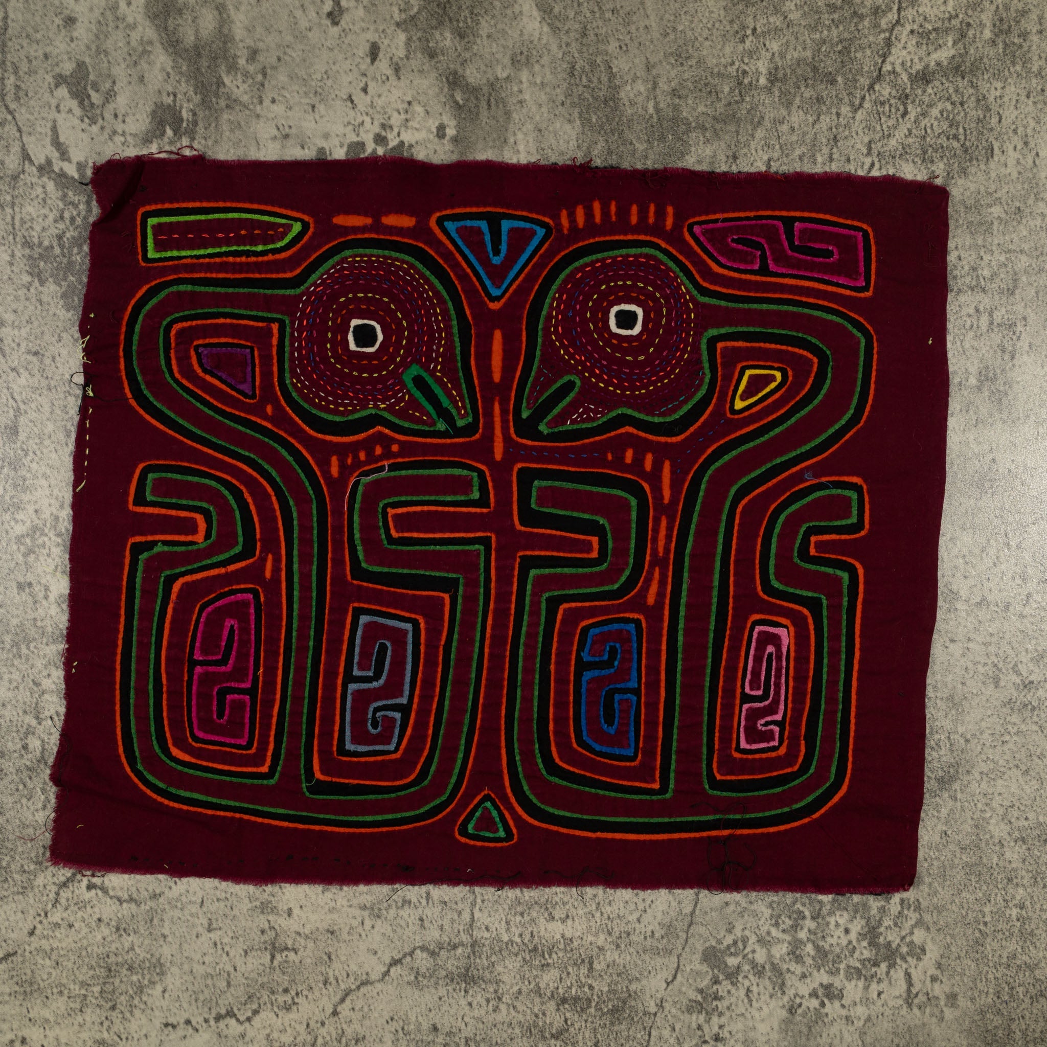 Traditional Burgundy and Green Talking Head Mola