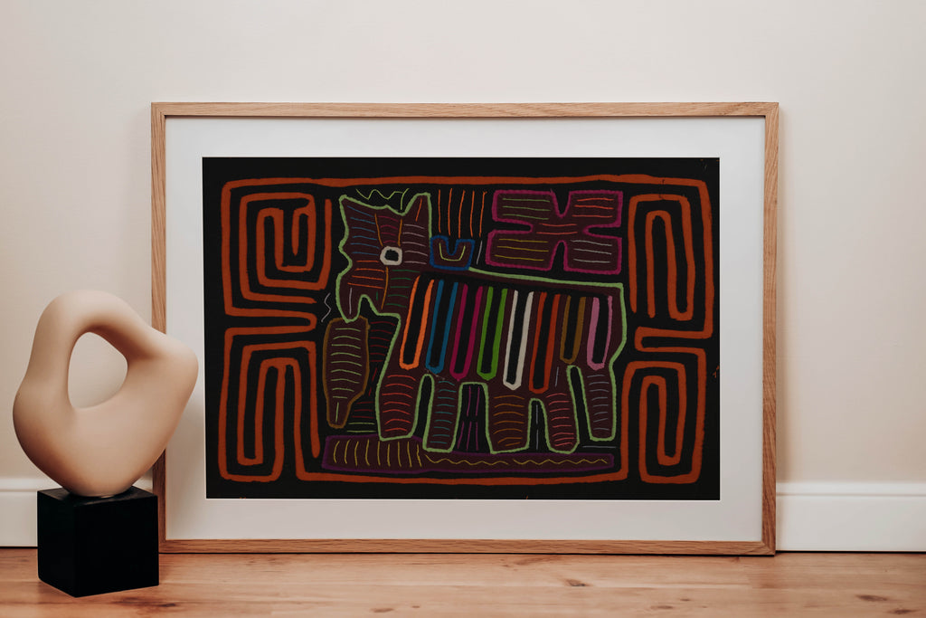 Classic Black And Orange Lonely Puppy Dog Mola