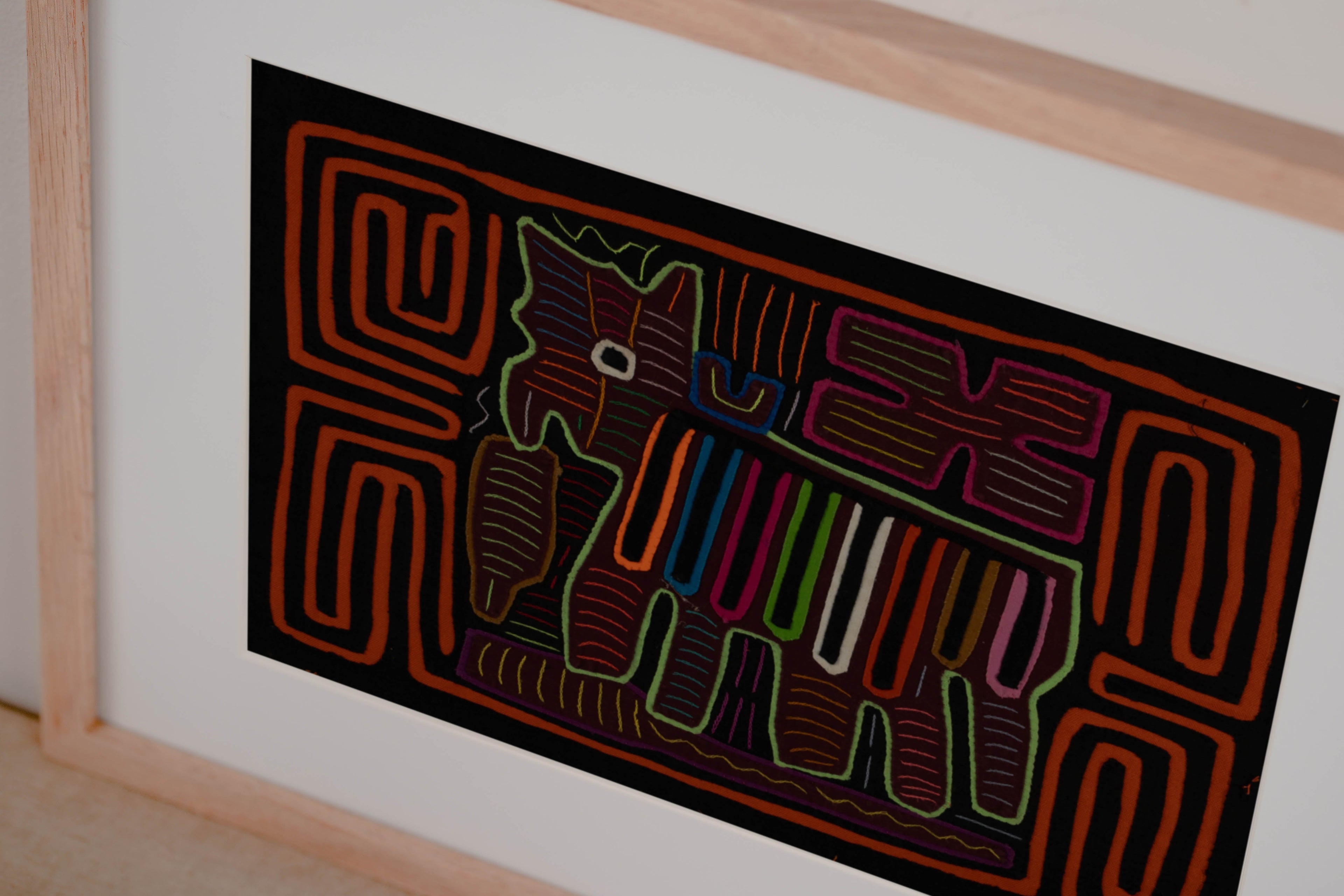 Classic Black And Orange Lonely Puppy Dog Mola