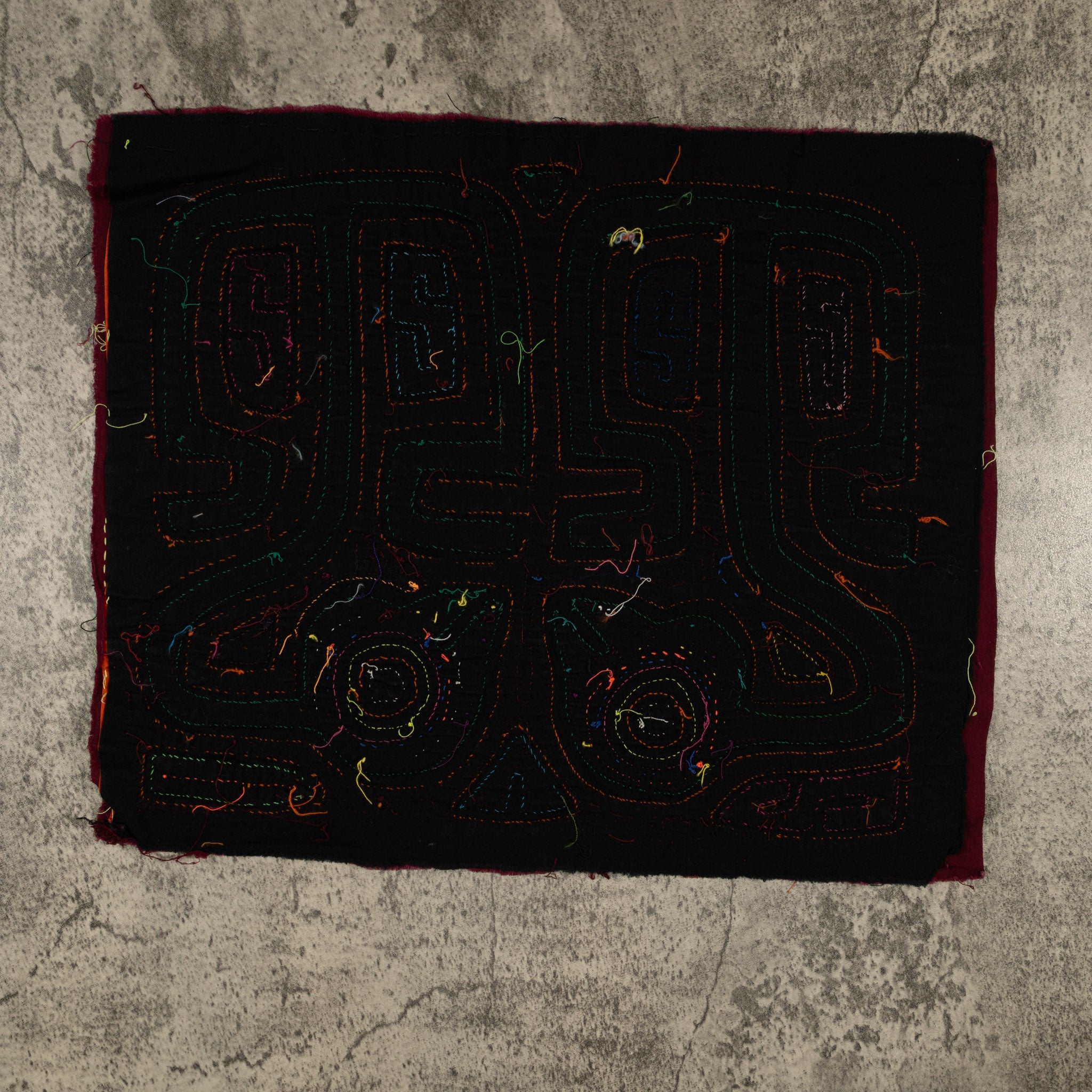 Traditional Burgundy and Green Talking Head Mola