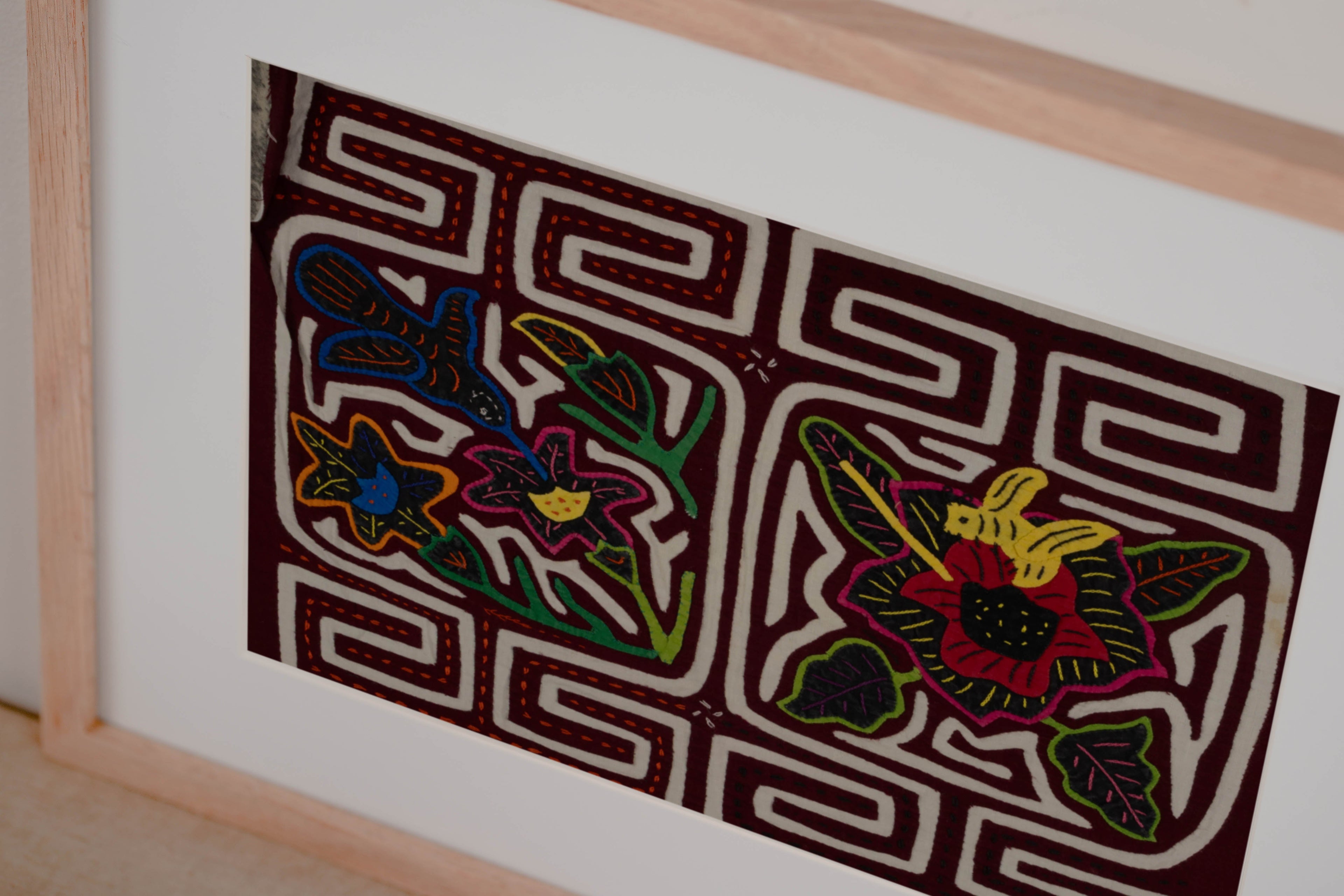 Traditional Hummingbird Bee And Flower Mola