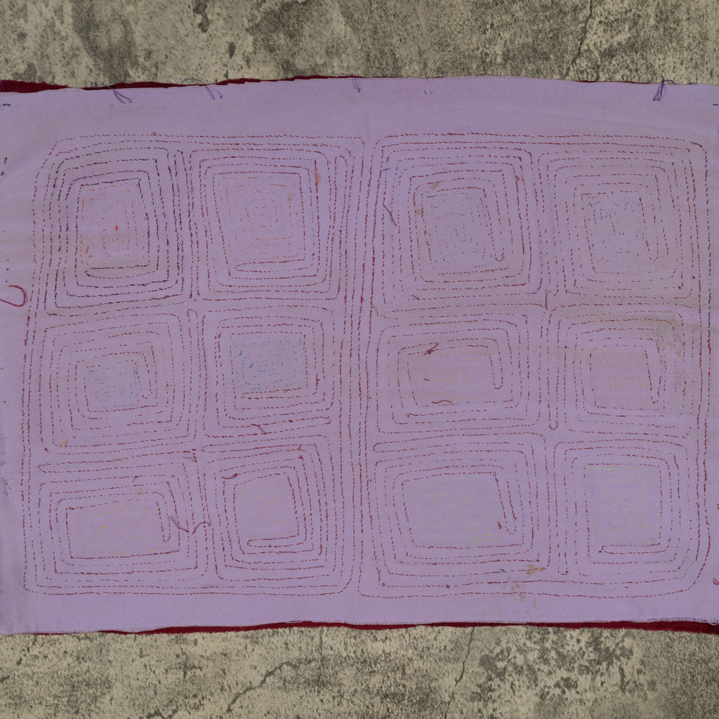 Traditional Burgundy And Gray Hollywood Squares Mola