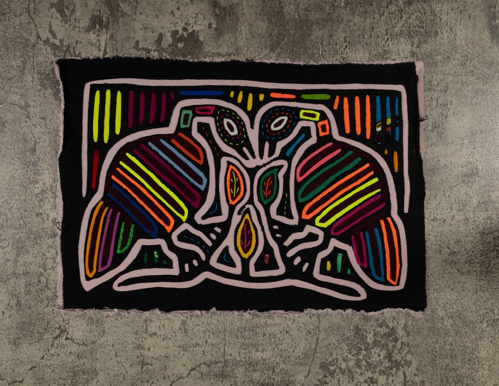 Traditional Black And White Rainbow Lovebird Mola