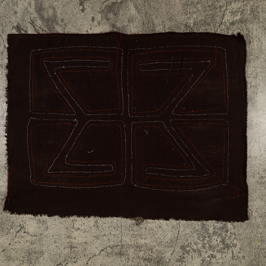 Traditional Burgundy Black And White Classic Mola