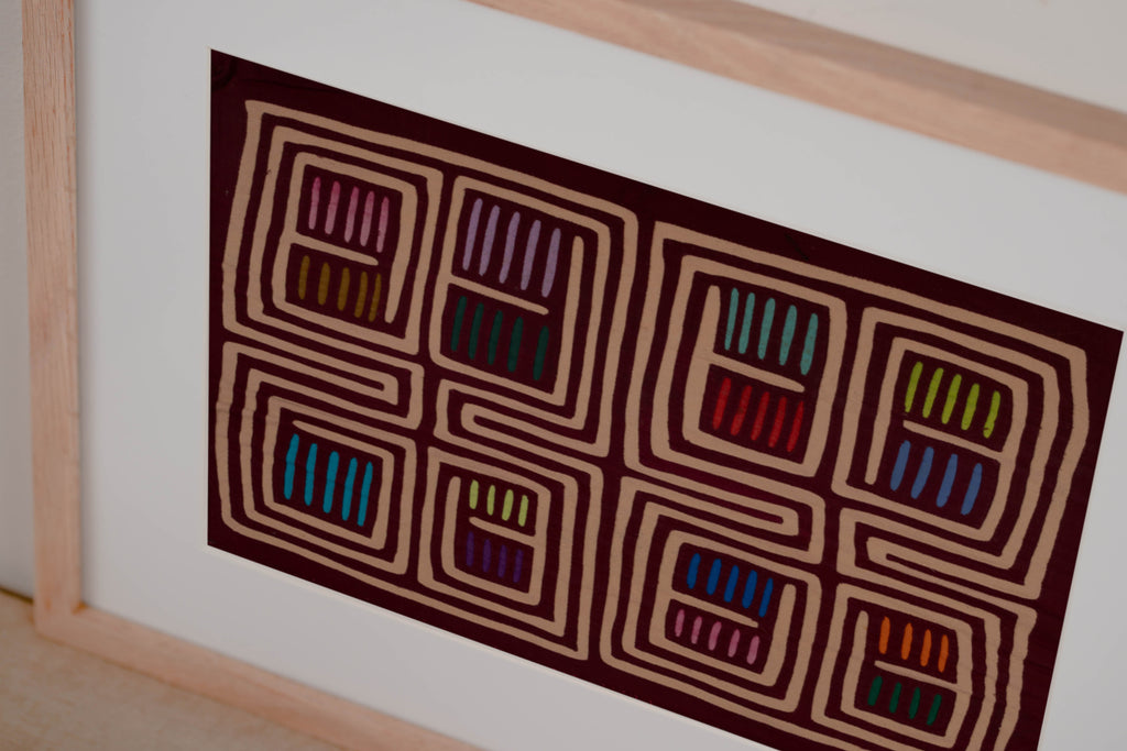 Traditional Burgundy And Cream Classic Design Mola