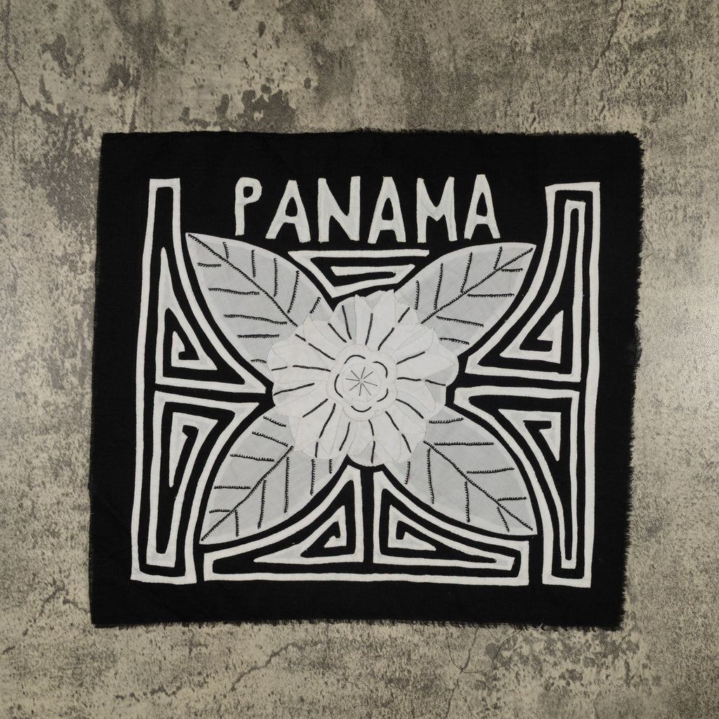 Traditional Black And White Floral flower Panama Mola