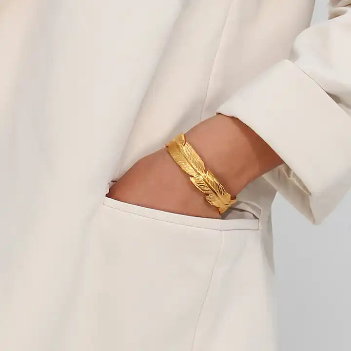 Elara - Leaf Bangle Bracelet
