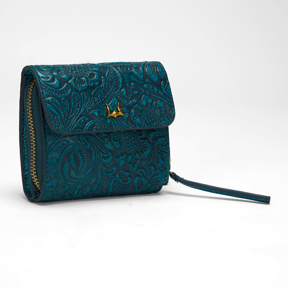 Loyal West SOPHIA CARD HOLDER IN HAND FINISHED EMBOSSED LEATHER -  TURQUOISE