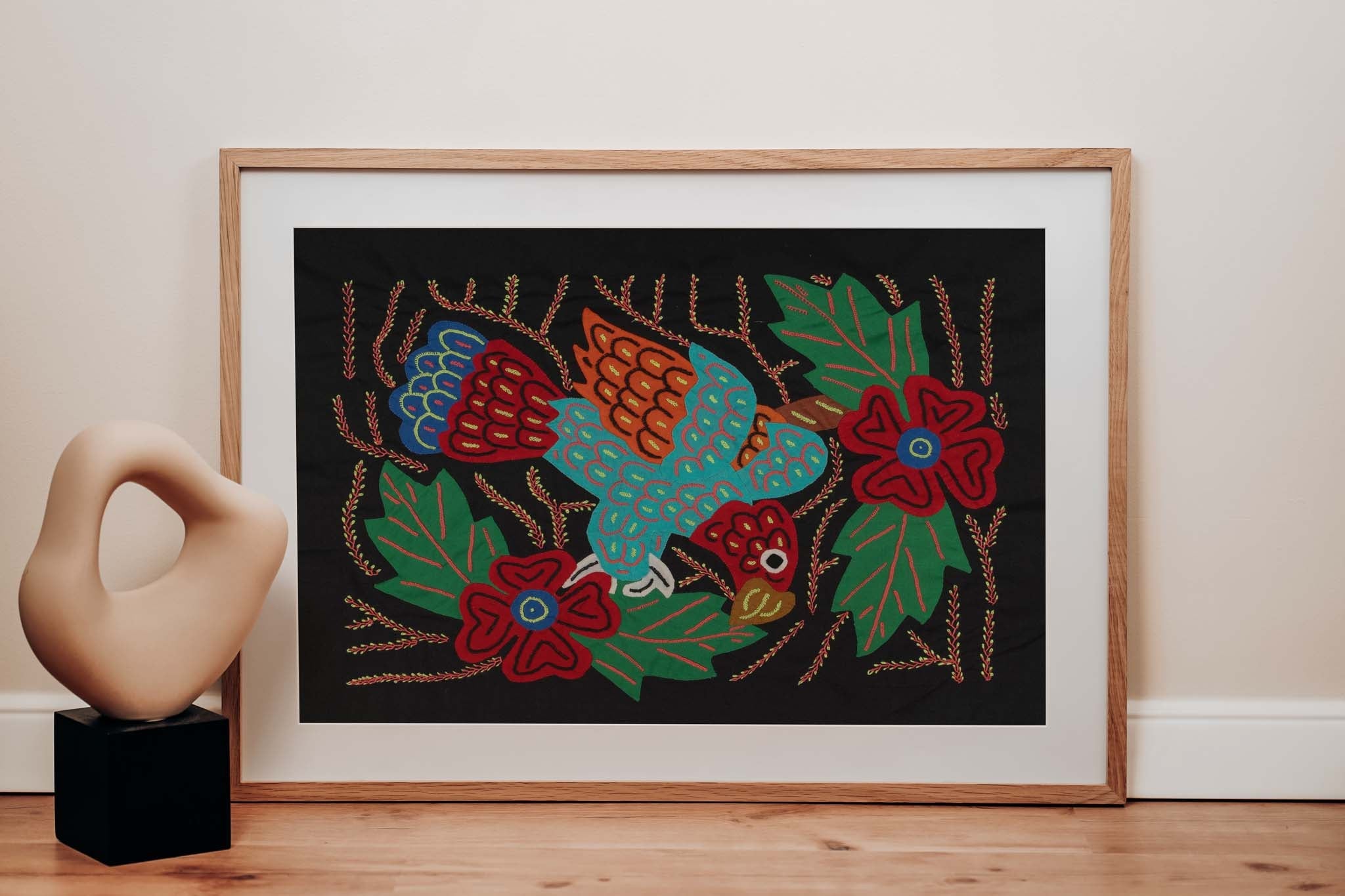 Multi-Color Parrot In Attack Mode Mola