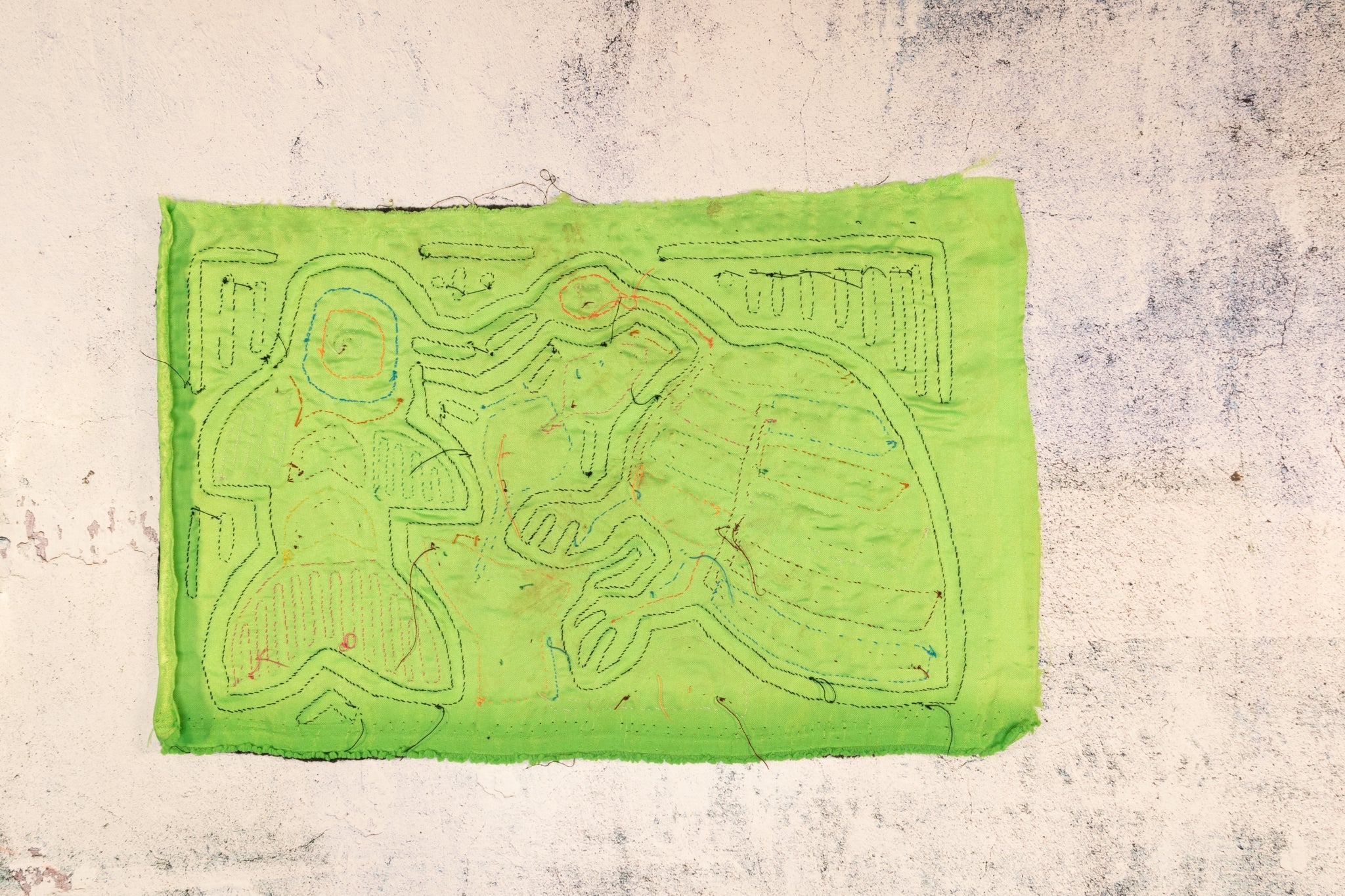 Neon Green Weird Bird Kiss Mola