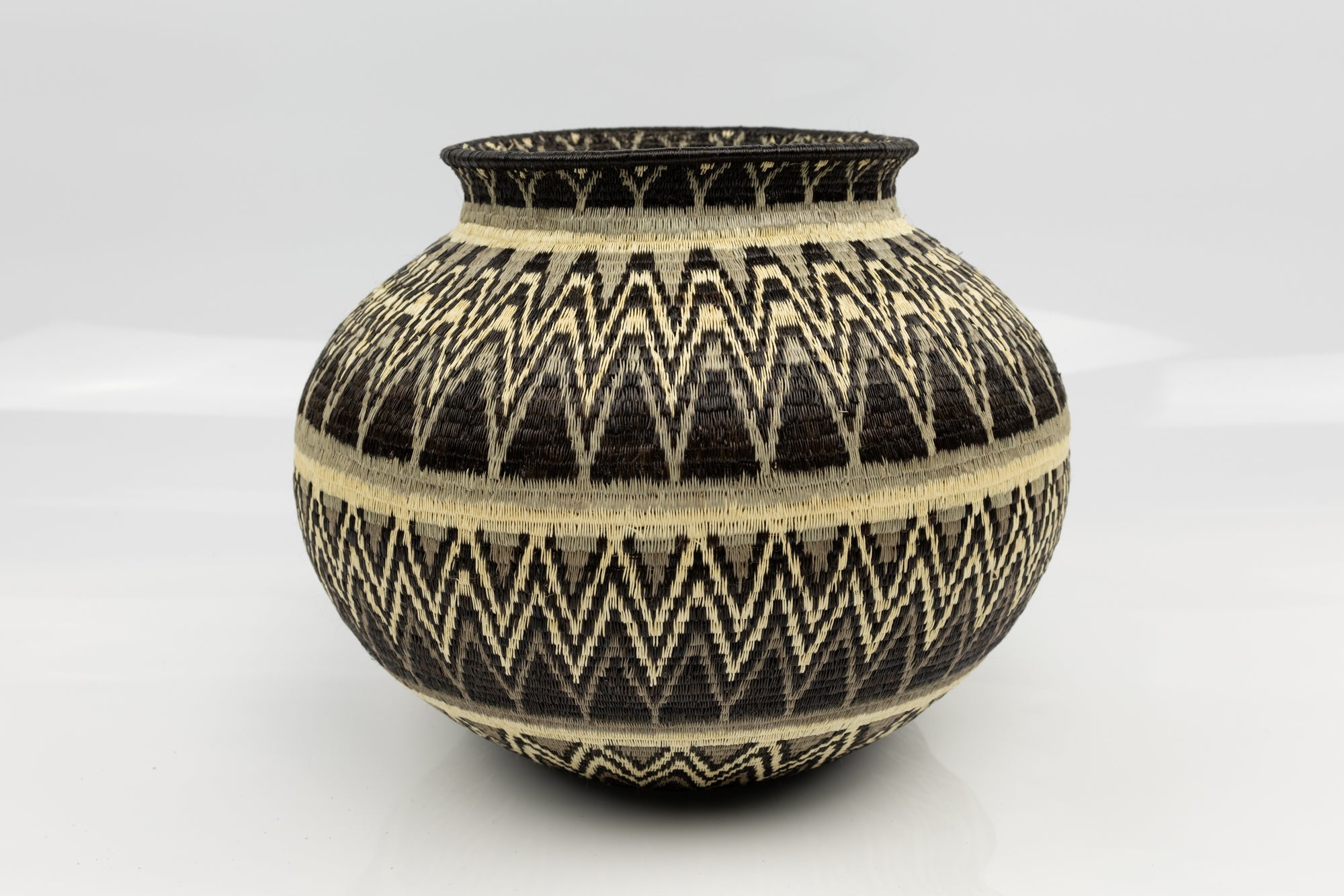 Wounaan Indian Hand Woven Black and White and Gray Panama Basket