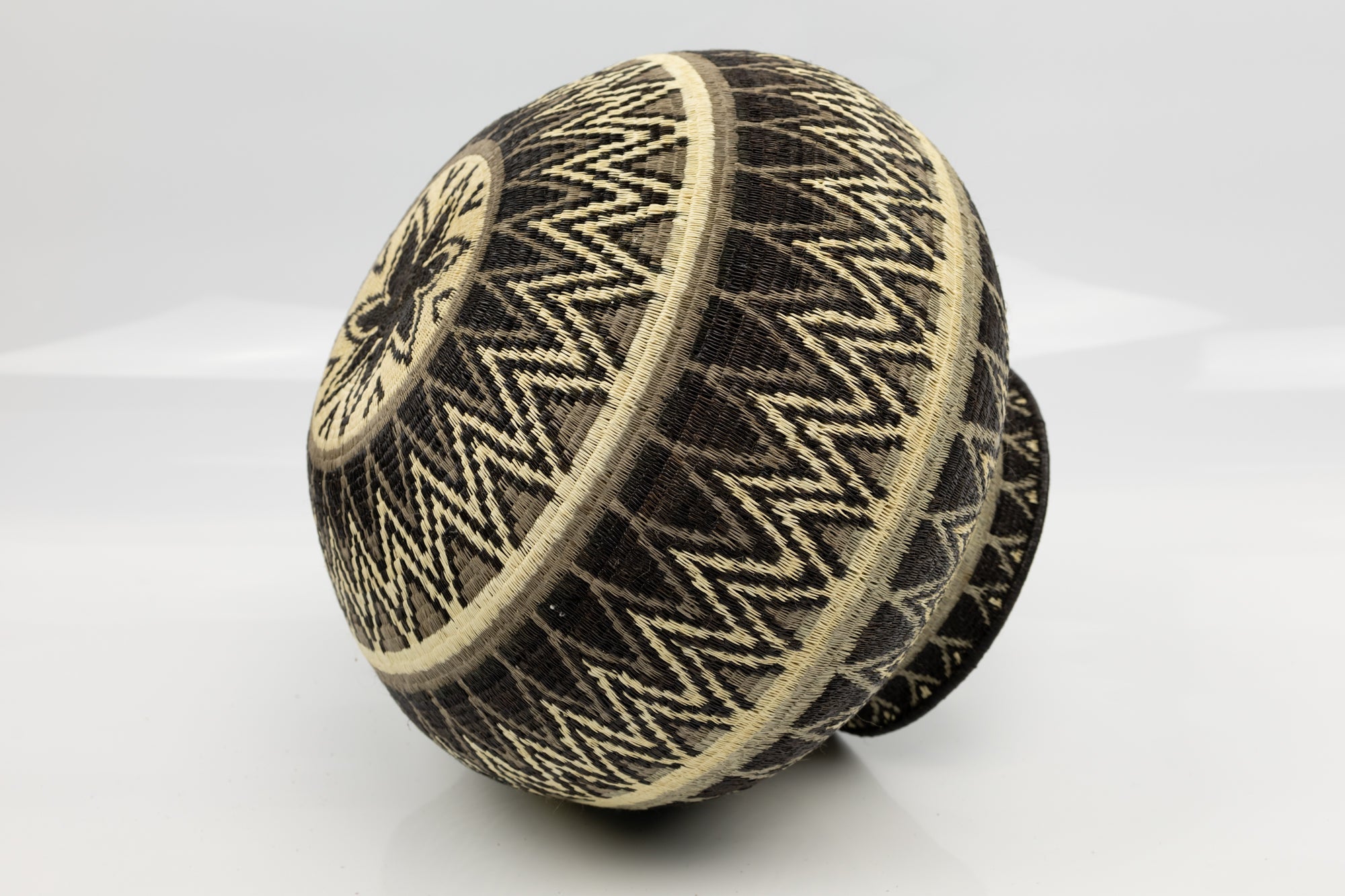 Wounaan Indian Hand Woven Black and White and Gray Panama Basket