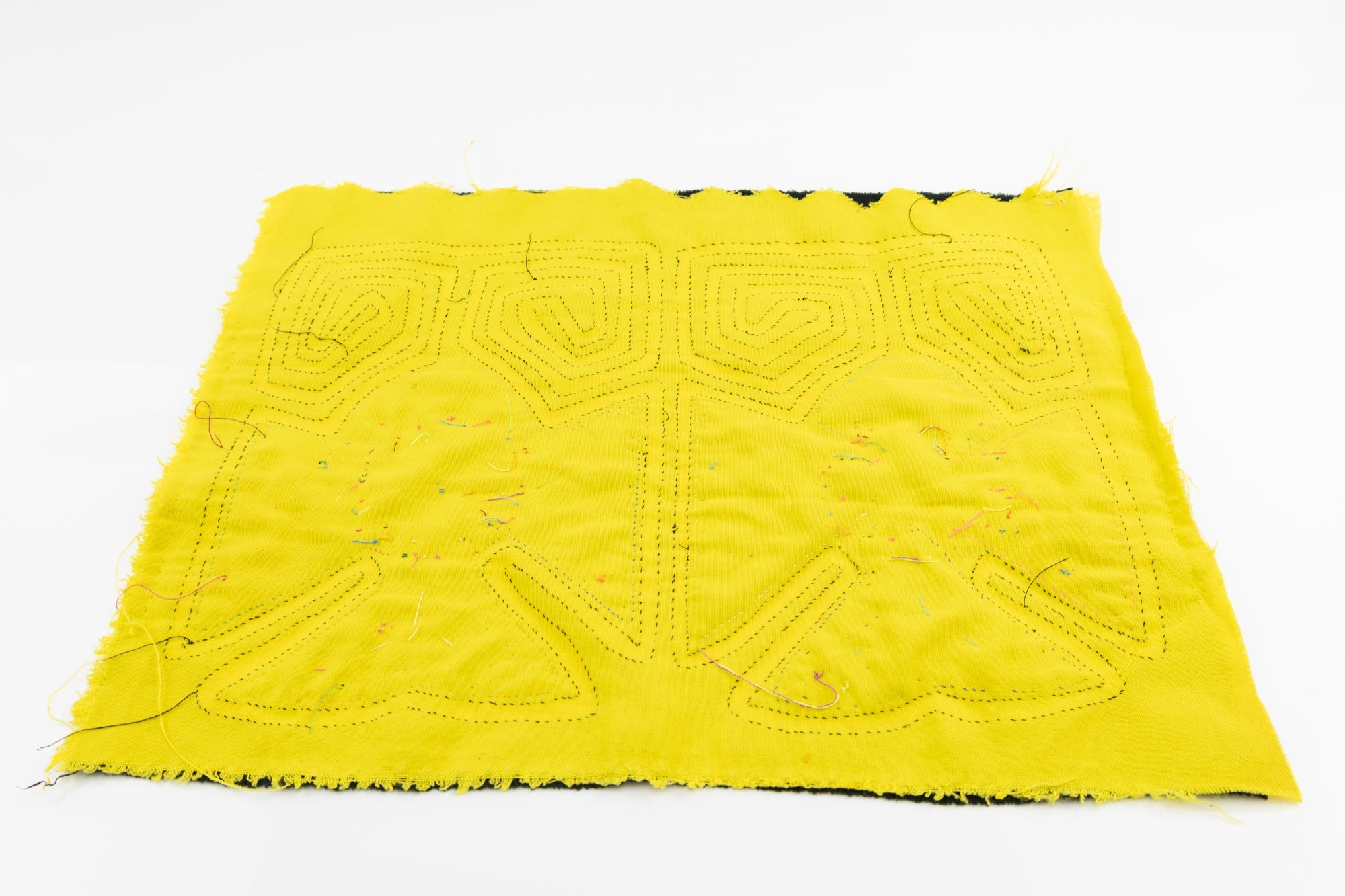 Kuna Indian Hand Sewn Four Leaf Clover Mola Panama