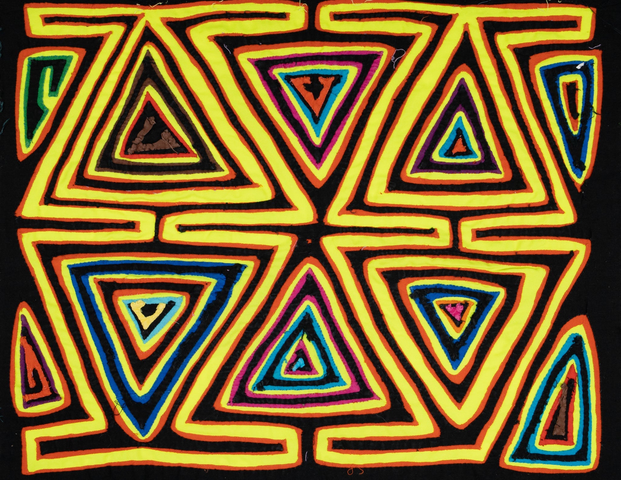 Black And Chartreous Diamond Mola