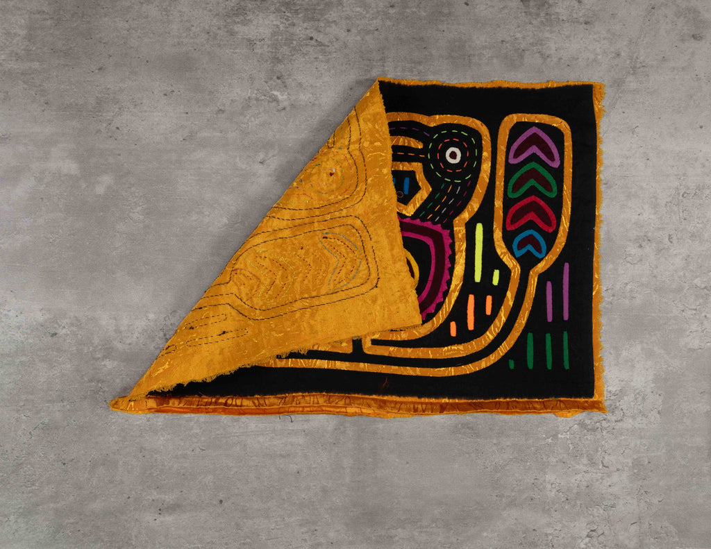 Black And Gold Crab Bird Head Mola