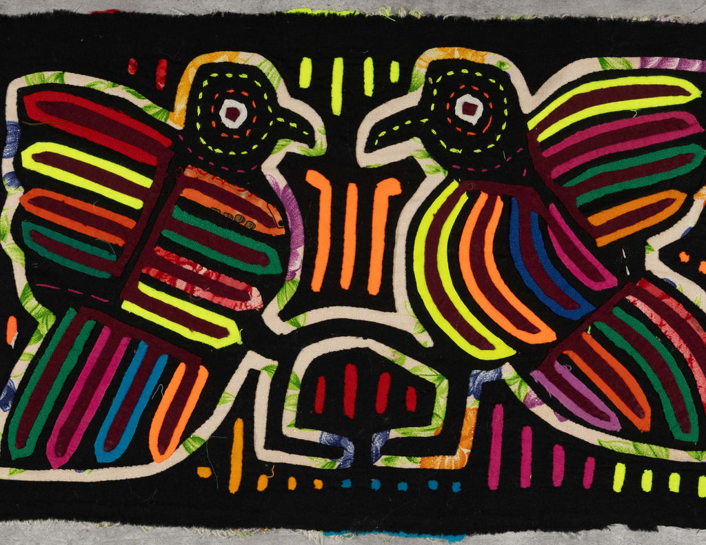 Rainbow Colors Gossip Bird Mola