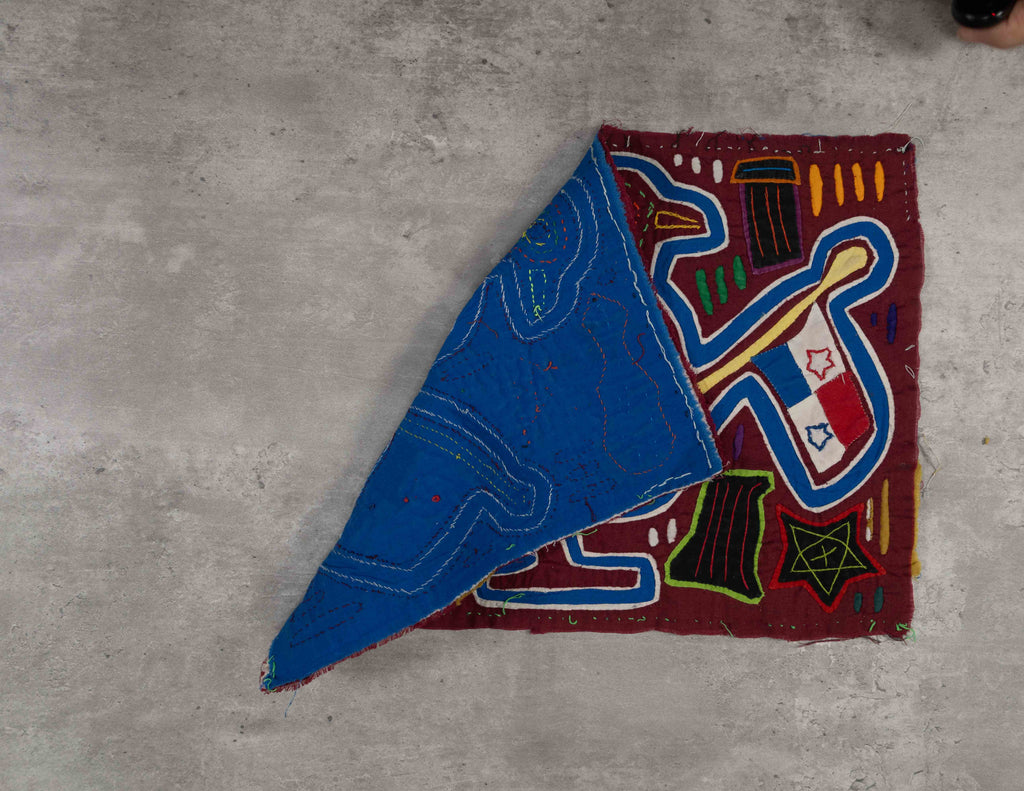 Maroon And Blue Panama Flag Patriotic Mola