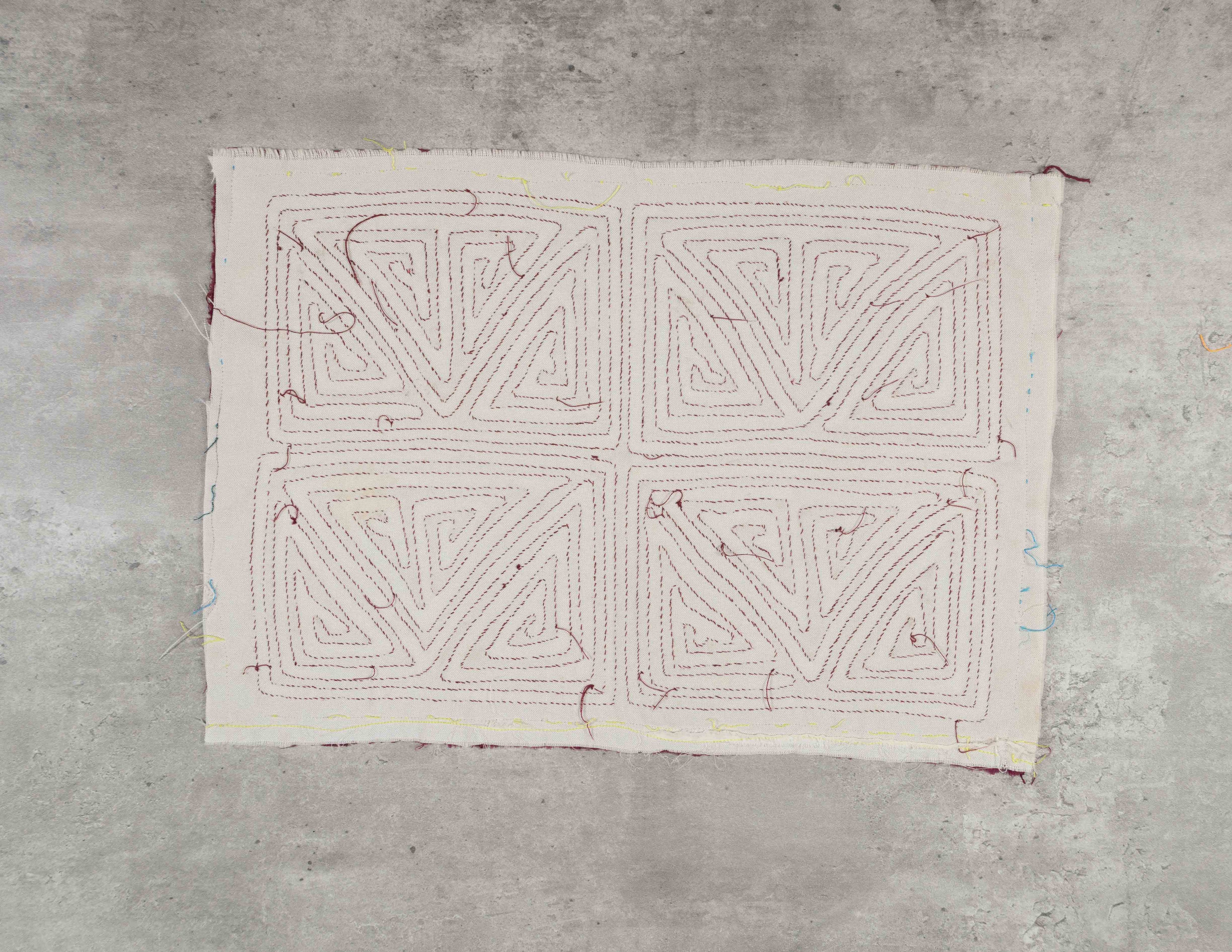 Maroon And White Classic Design Mola