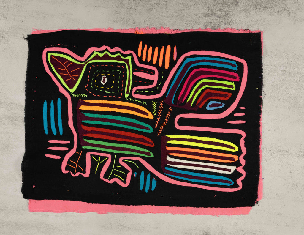 Black And Pink Optical illusion Bird Mola