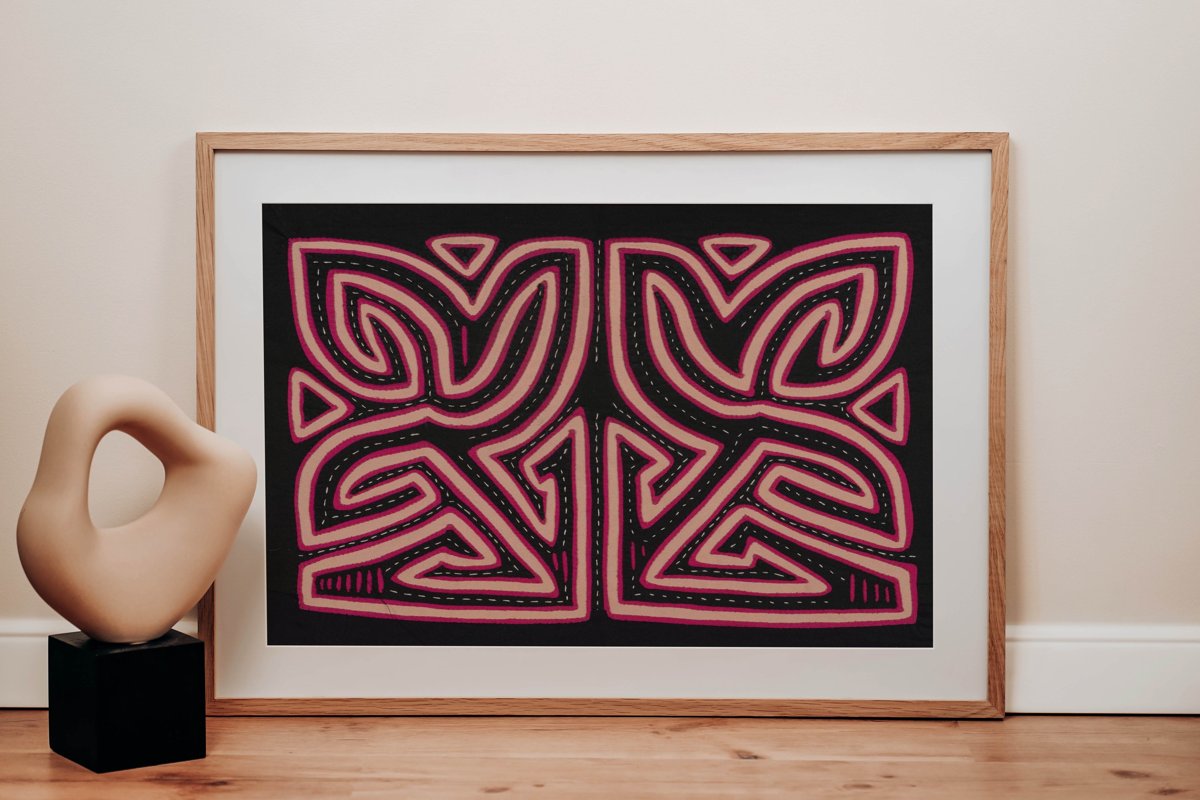 Black Red And White Classic Kuna Design Mola