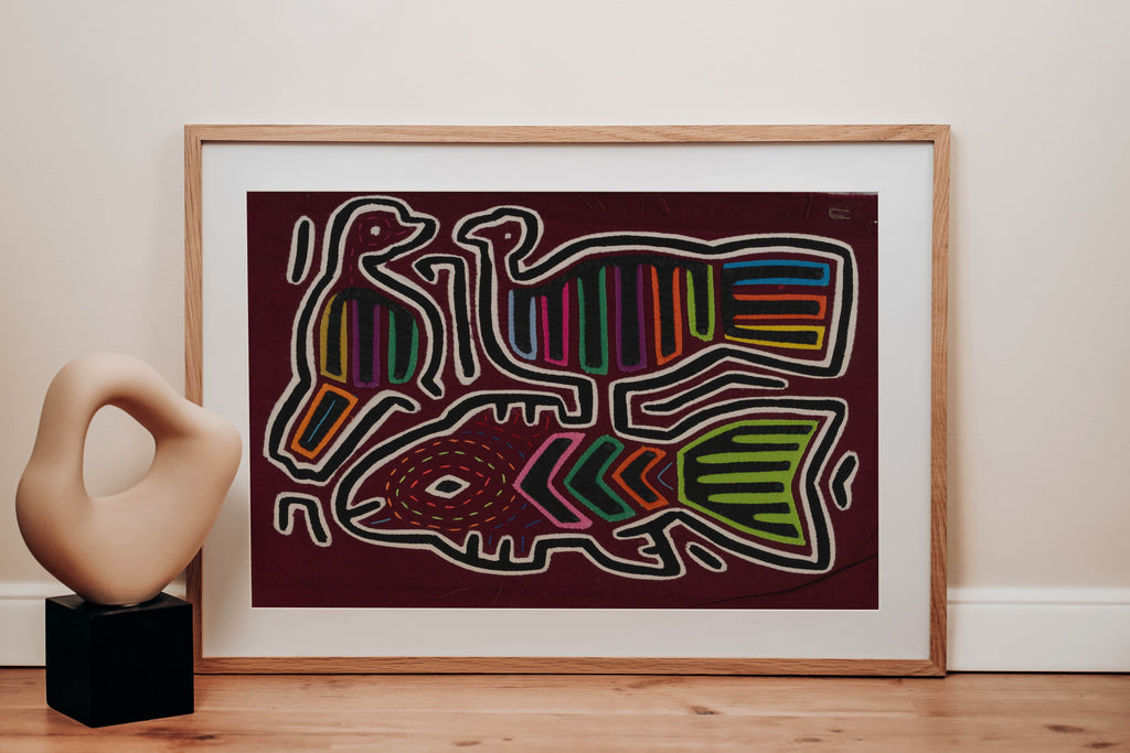Burgundy Black And White Conflict At The Dinner Table Mola