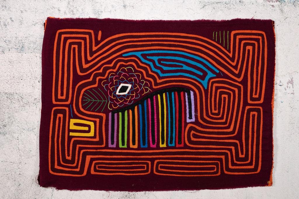 Rainbow Sheep Dog in Maze Mola