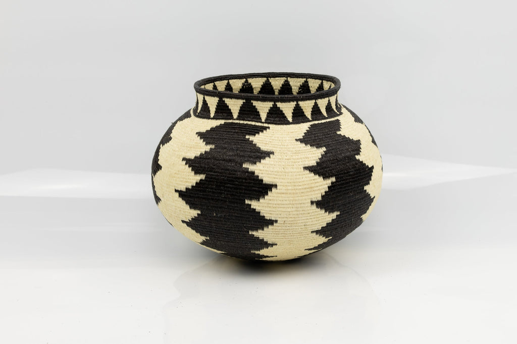Wounaan Indian Hand Woven Black and White Panama Basket