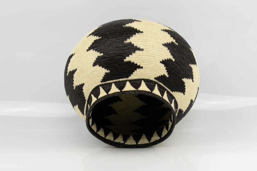 Wounaan Indian Hand Woven Black and White Panama Basket