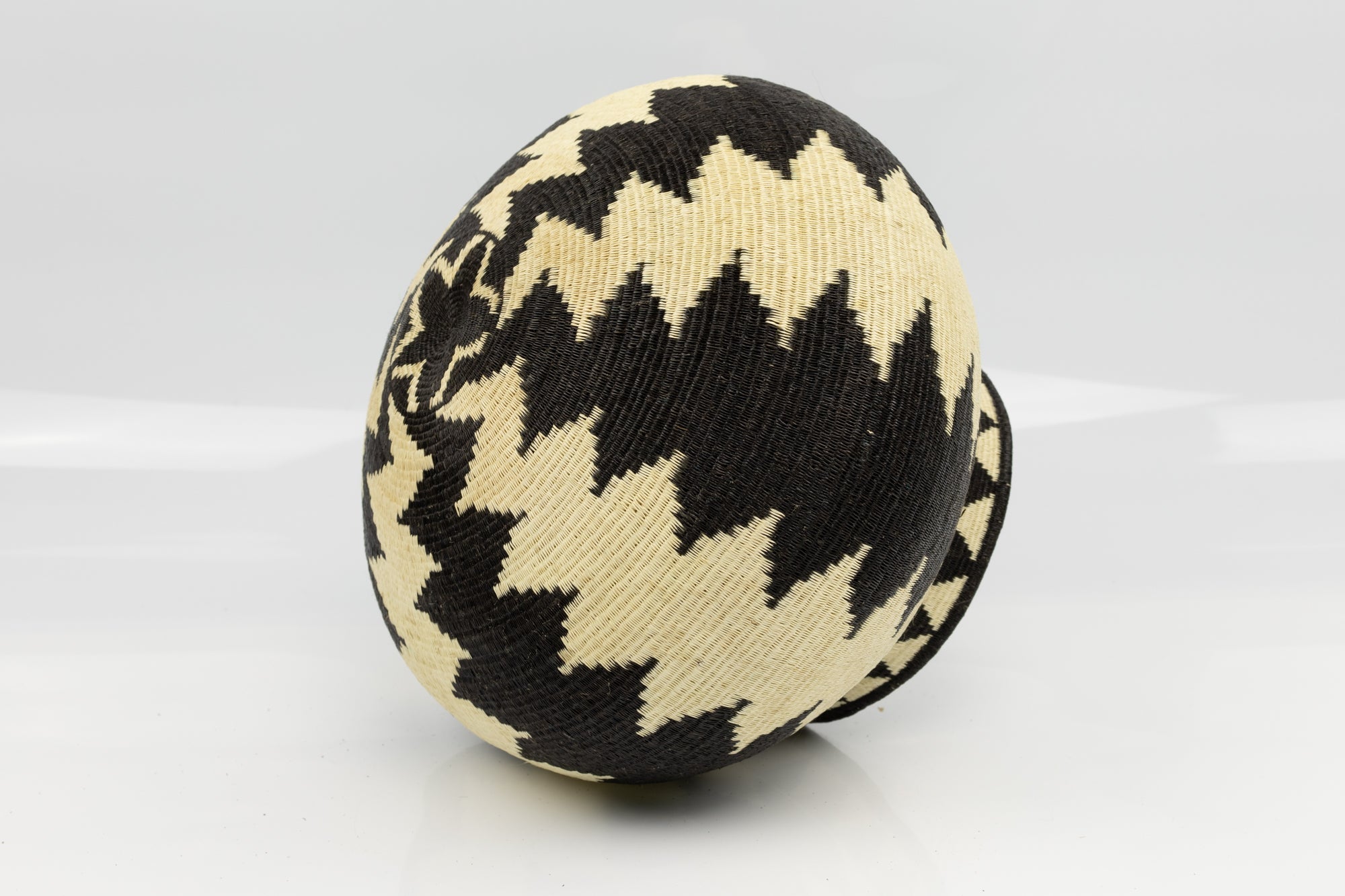 Wounaan Indian Hand Woven Black and White Panama Basket