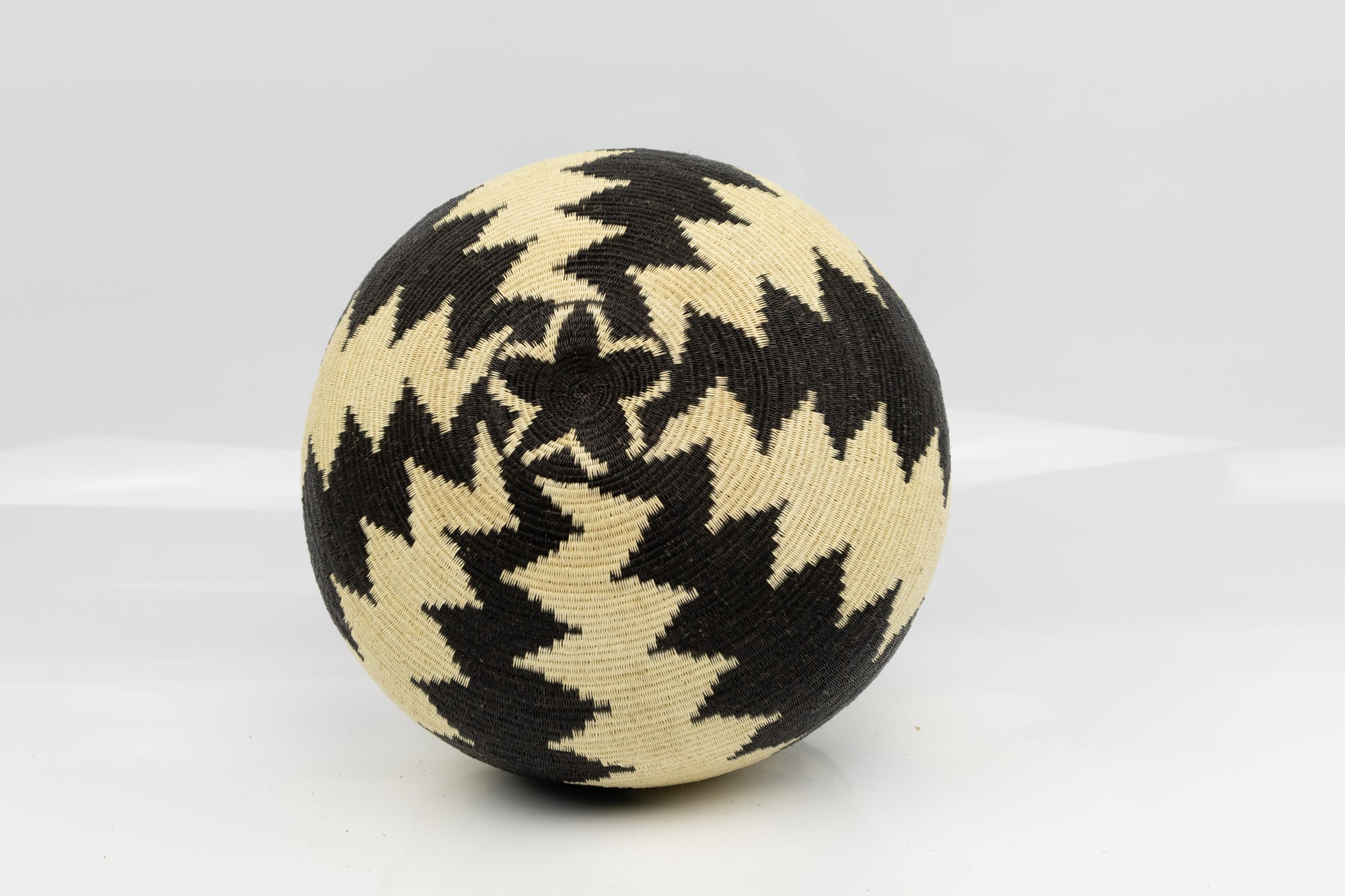 Wounaan Indian Hand Woven Black and White Panama Basket