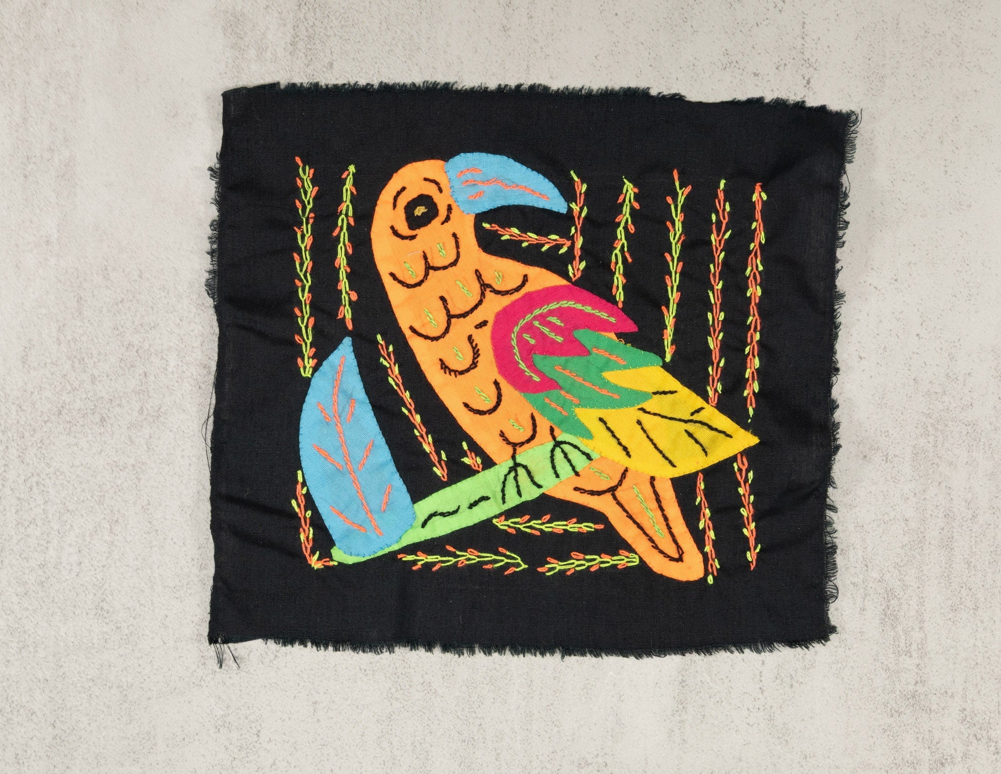 Multicolor Blue And Red And Orange Bird Molita