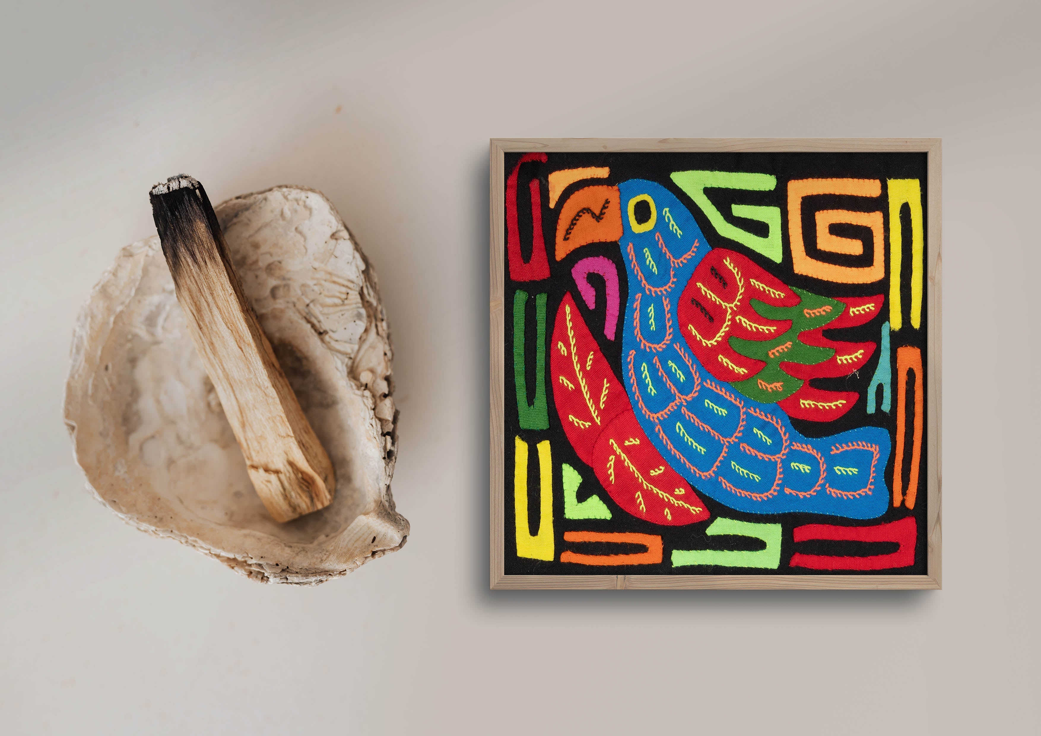 Multicolor Red And Blue Bird Molita