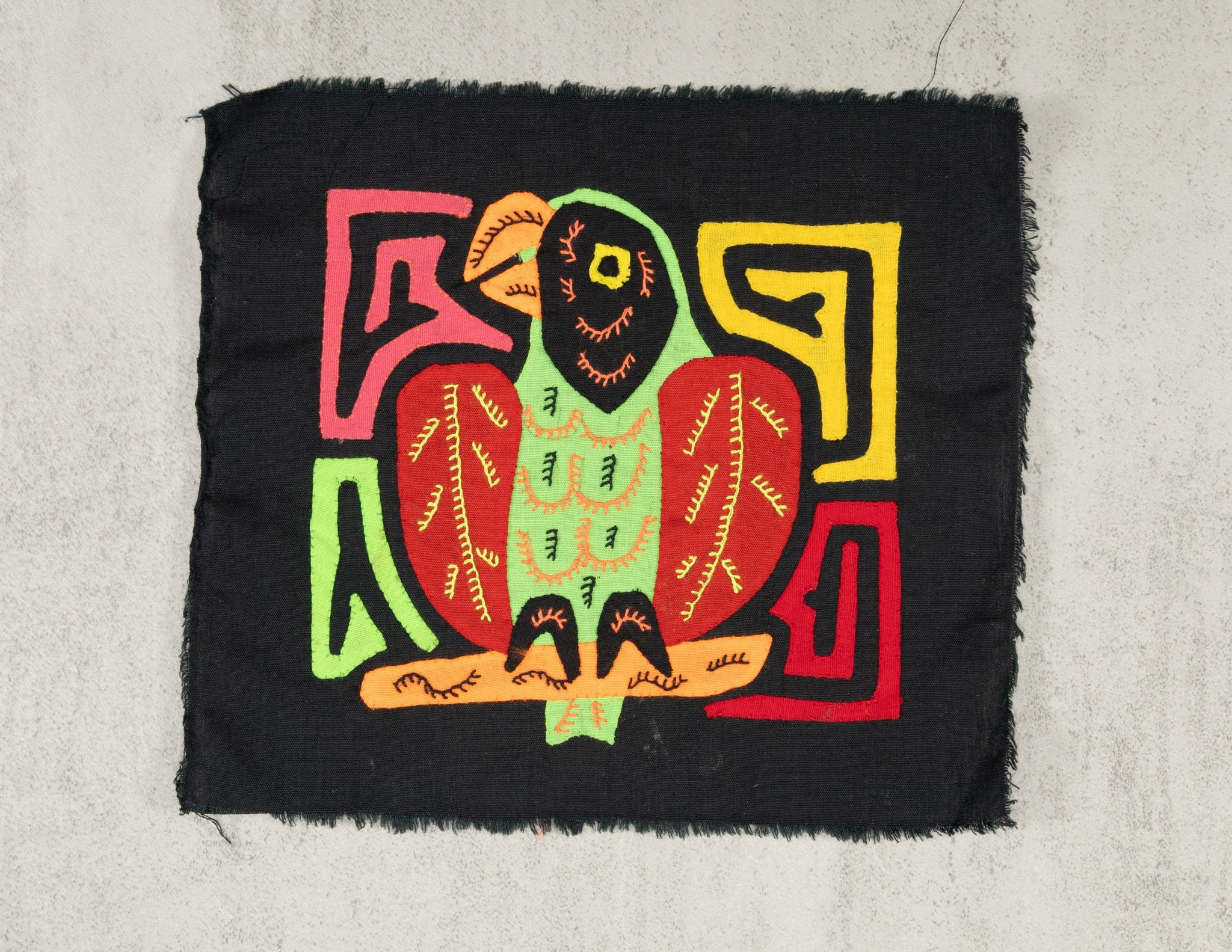 Red And Green Parrot Bird Molita